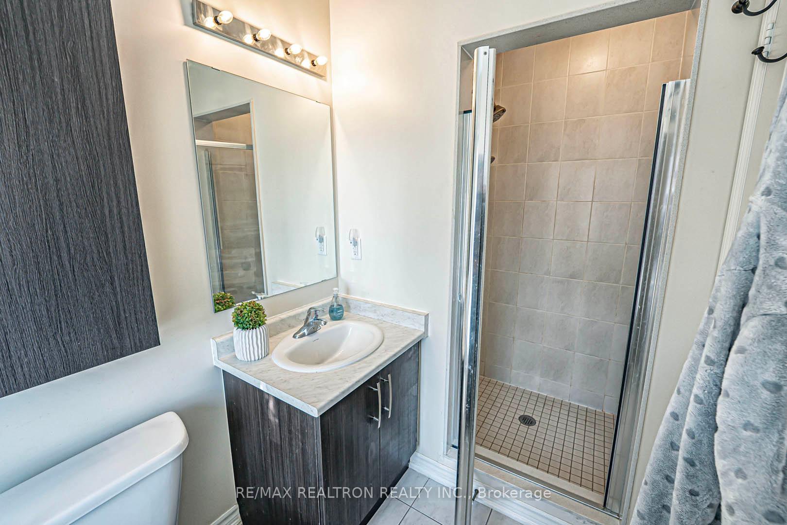 Photo 22 of 1 Ruskov Lane, Markham, Cathedraltown — HOMEH