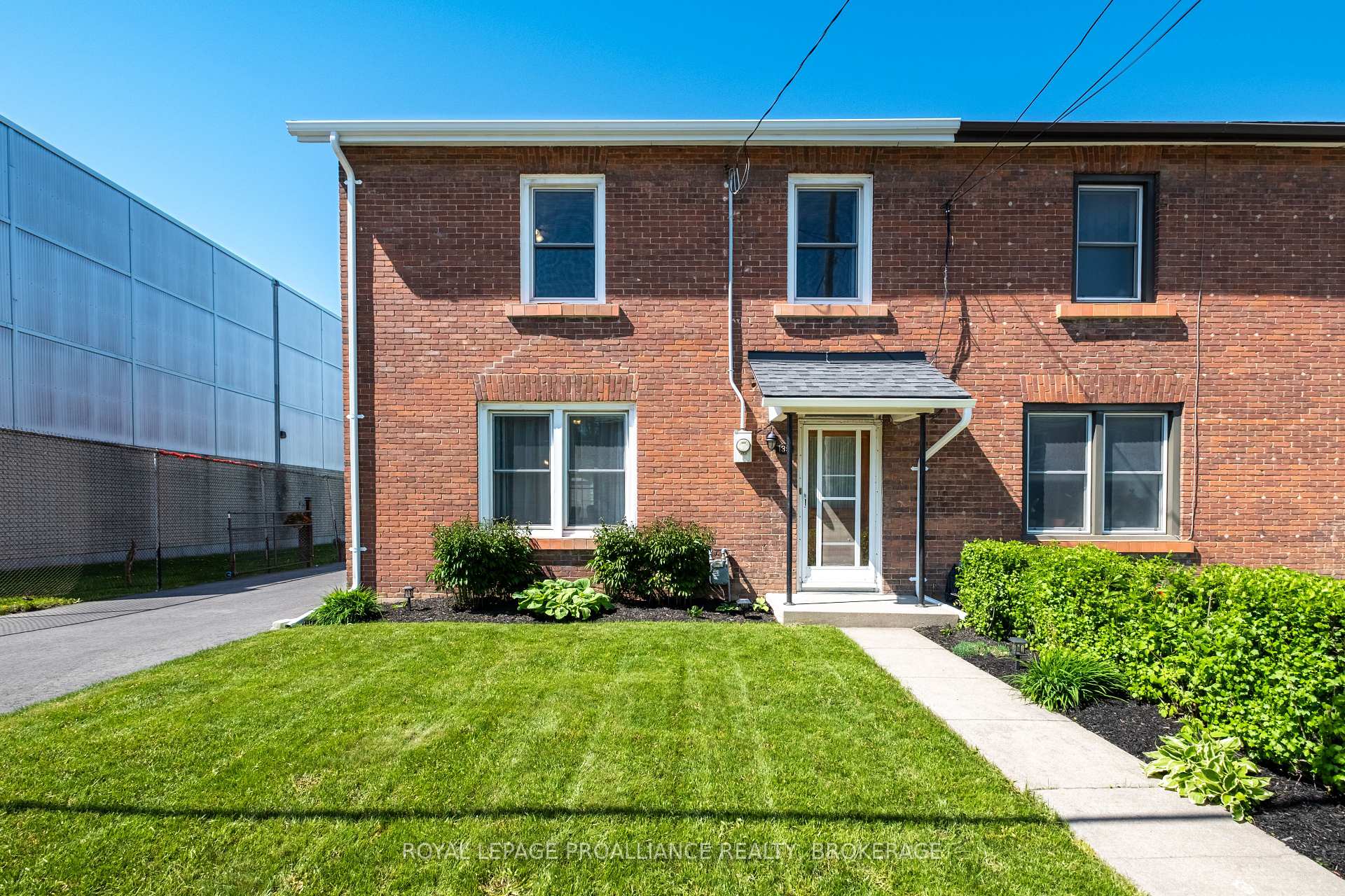 Photo 1 of 139 Stephen Street, Kingston, East of Sir John A. Blvd — HOMEH