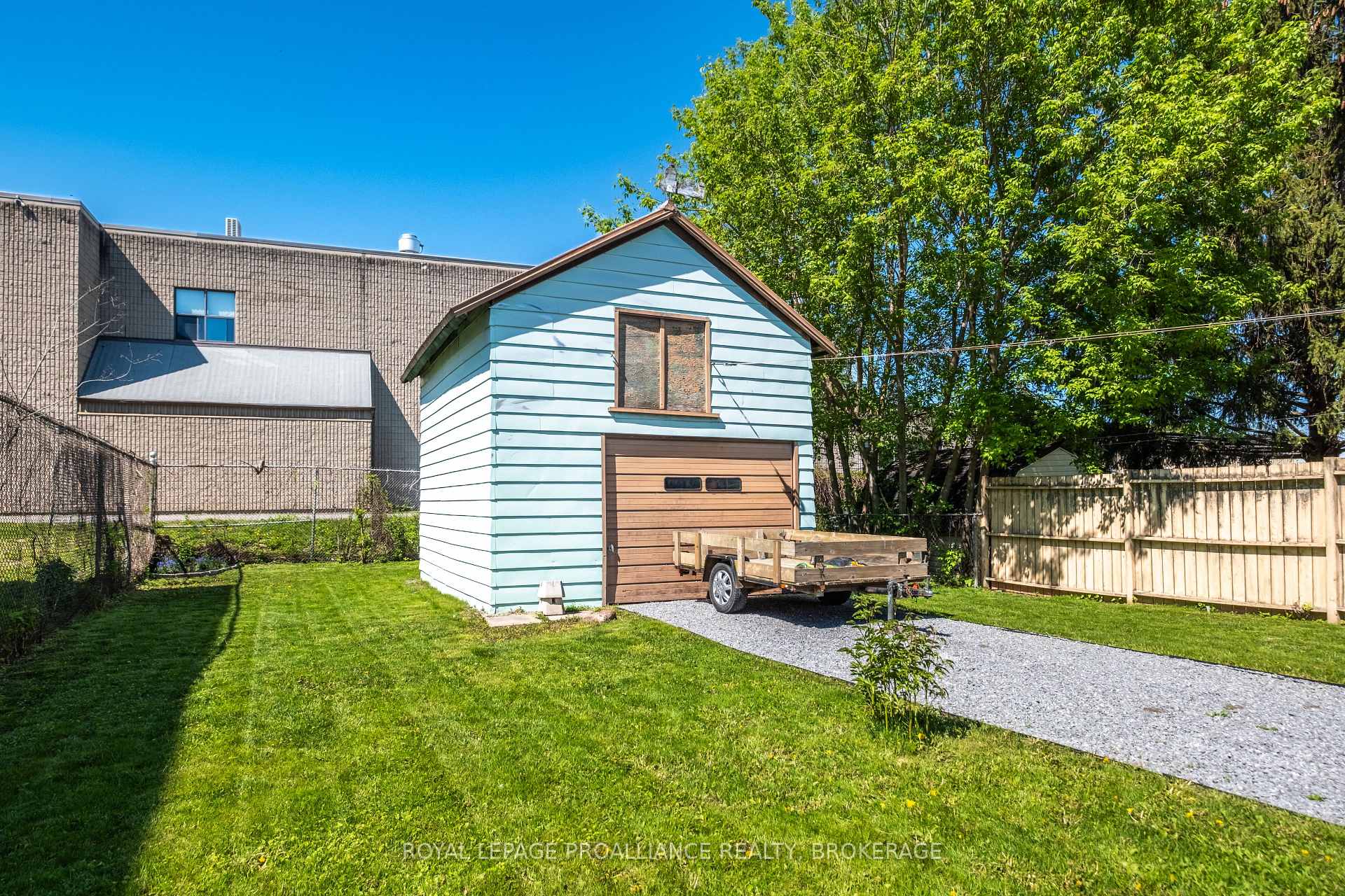 Photo 6 of 139 Stephen Street, Kingston, East of Sir John A. Blvd — HOMEH