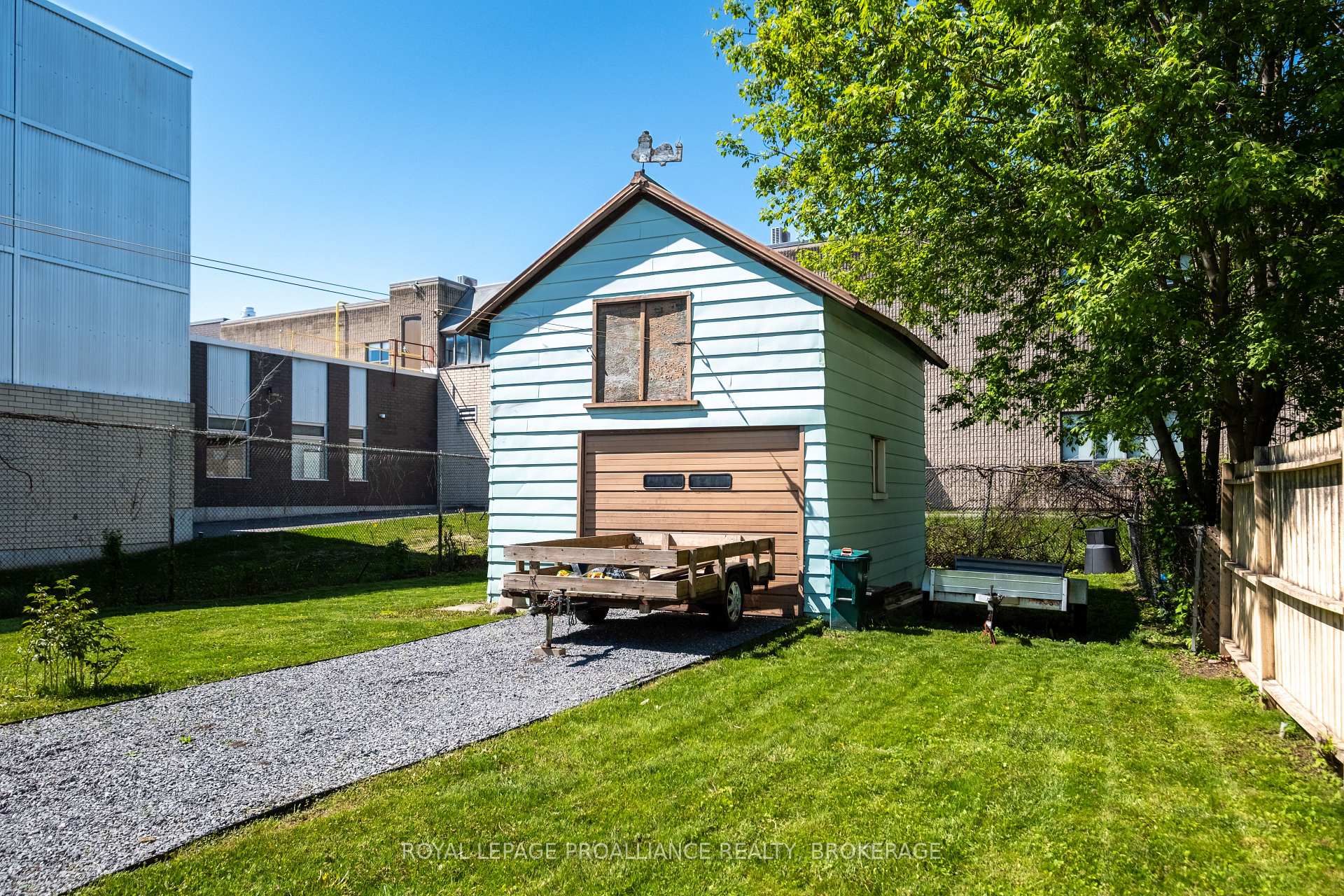 Photo 7 of 139 Stephen Street, Kingston, East of Sir John A. Blvd — HOMEH