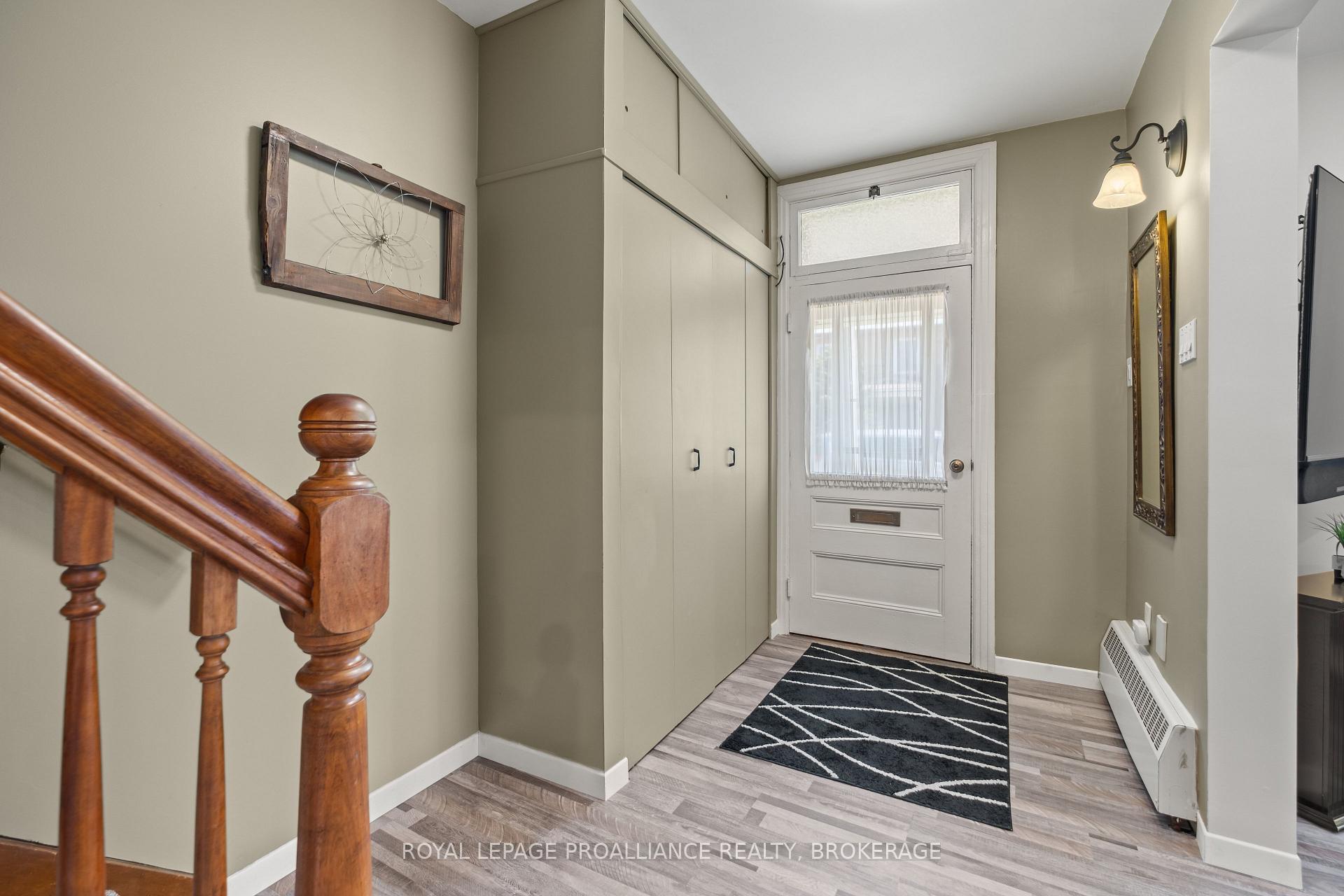 Photo 8 of 139 Stephen Street, Kingston, East of Sir John A. Blvd — HOMEH