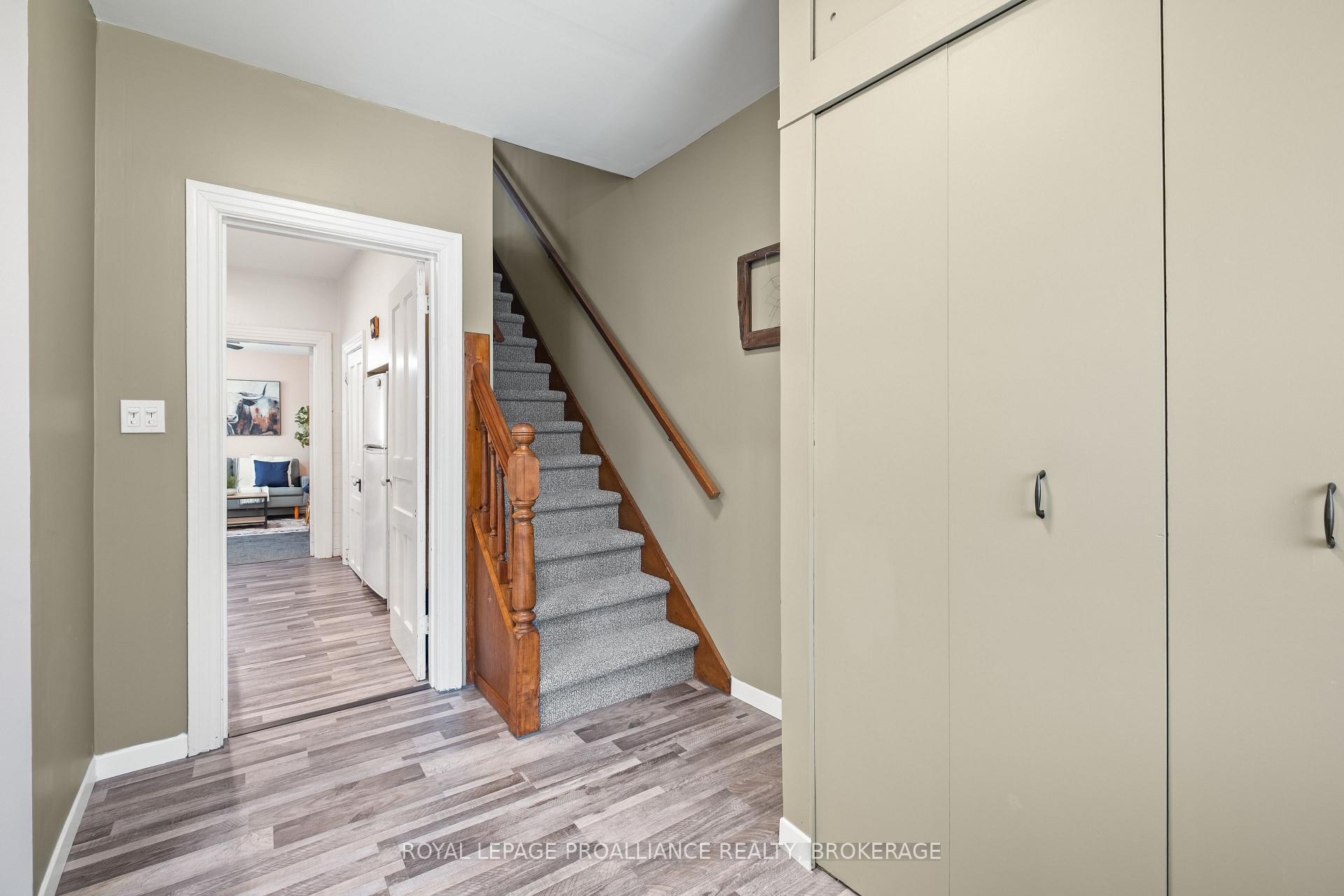Photo 9 of 139 Stephen Street, Kingston, East of Sir John A. Blvd — HOMEH