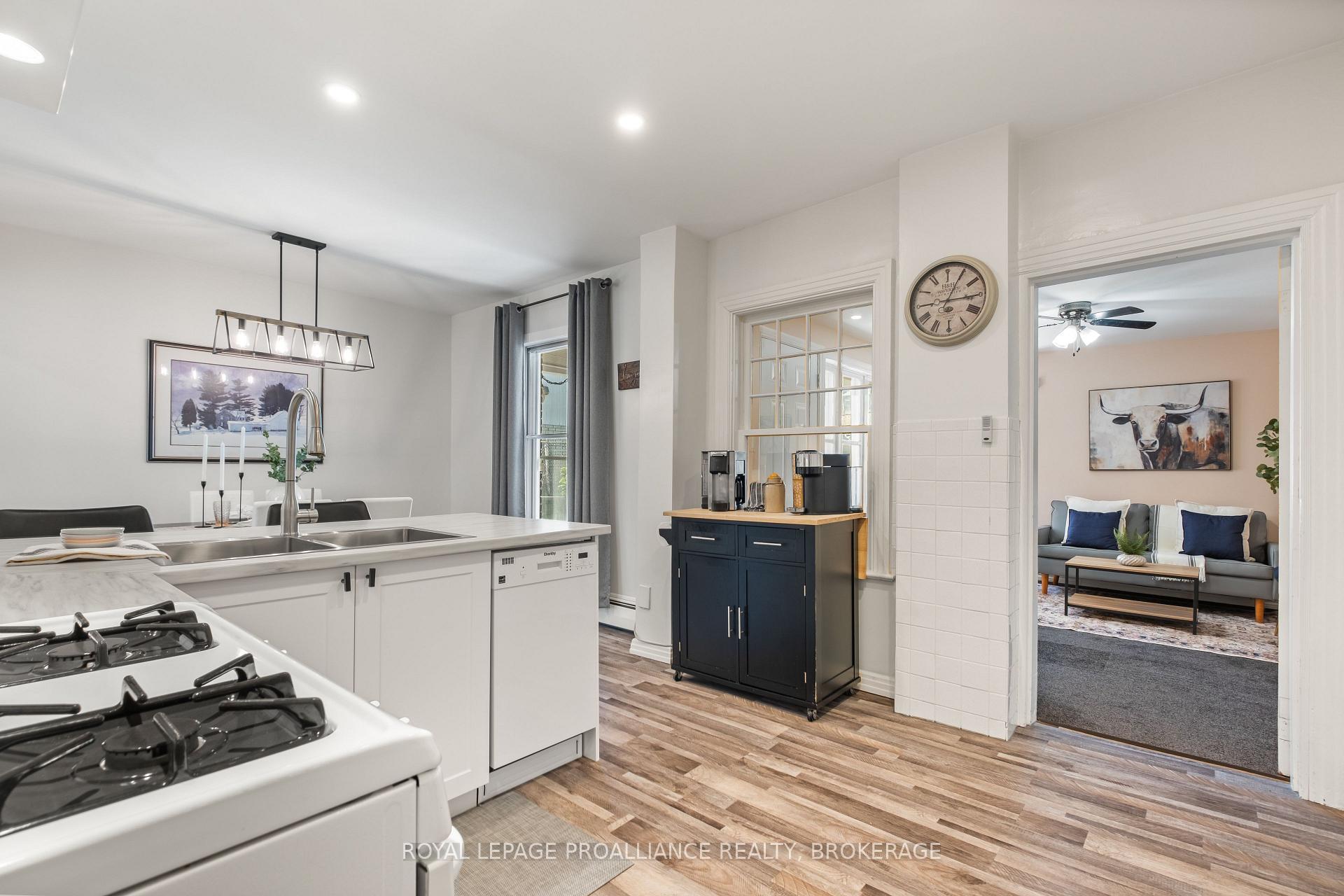 Photo 14 of 139 Stephen Street, Kingston, East of Sir John A. Blvd — HOMEH