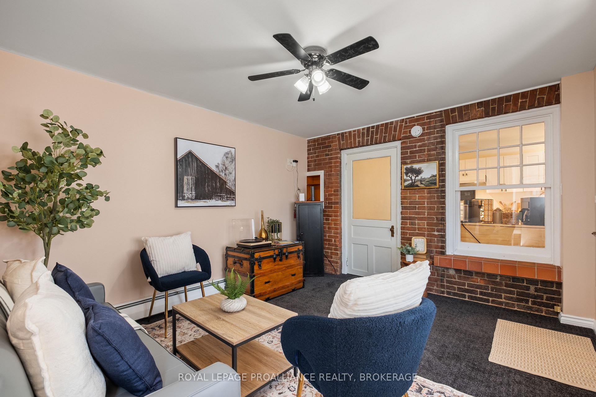 Photo 19 of 139 Stephen Street, Kingston, East of Sir John A. Blvd — HOMEH