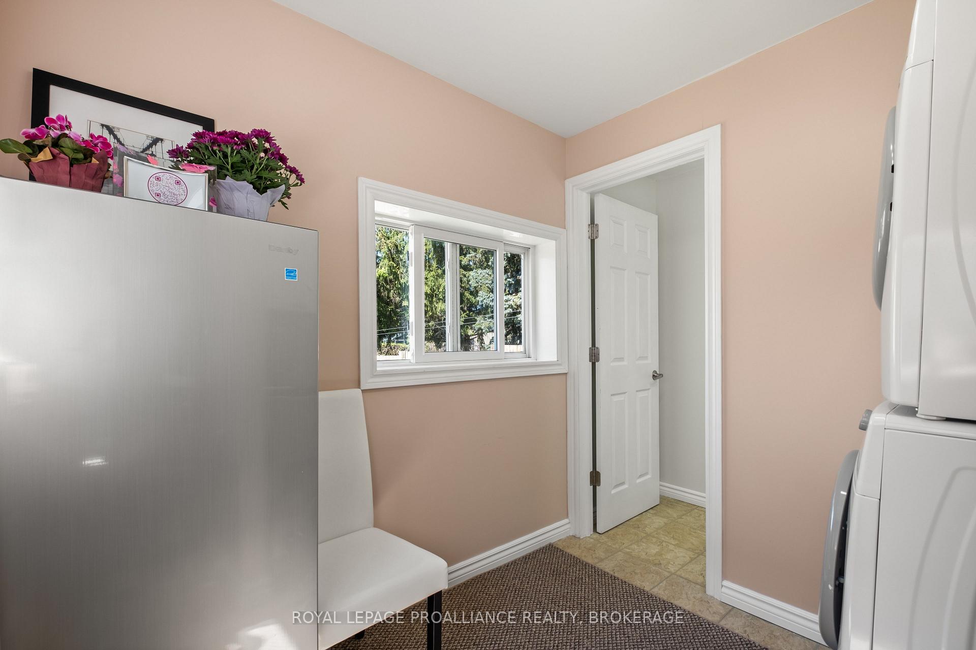 Photo 20 of 139 Stephen Street, Kingston, East of Sir John A. Blvd — HOMEH