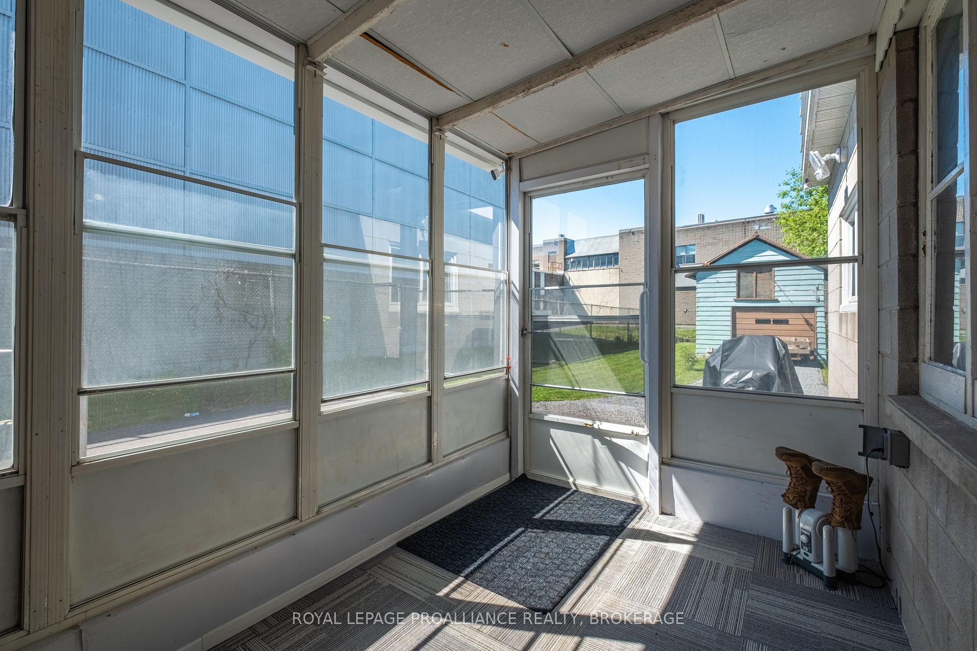 Photo 23 of 139 Stephen Street, Kingston, East of Sir John A. Blvd — HOMEH