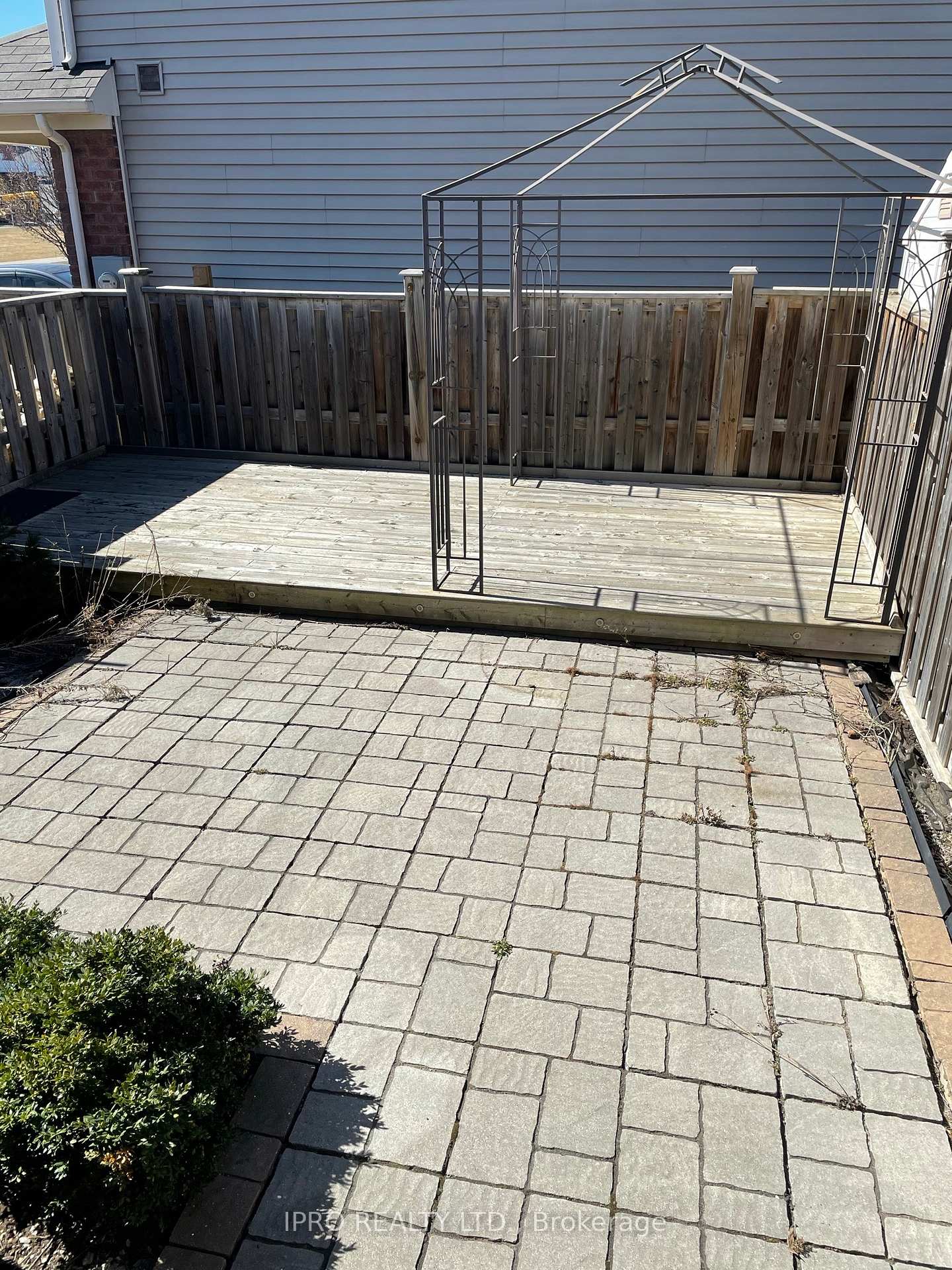 Photo 27 of Unit 2, 10 Pumpkin Pass, Hamilton, Binbrook — HOMEH