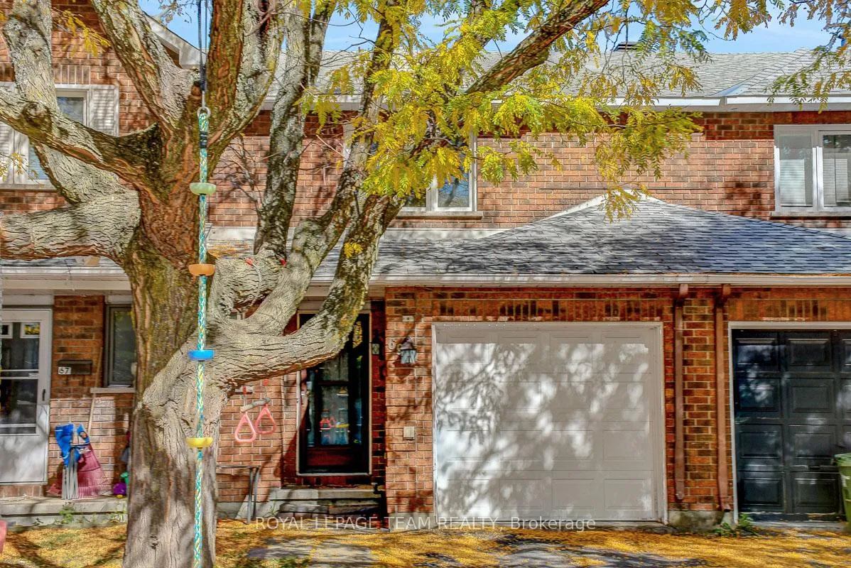 Photo 5 of 69 Peterson Place, Ottawa, Kanata - Katimavik — HOMEH