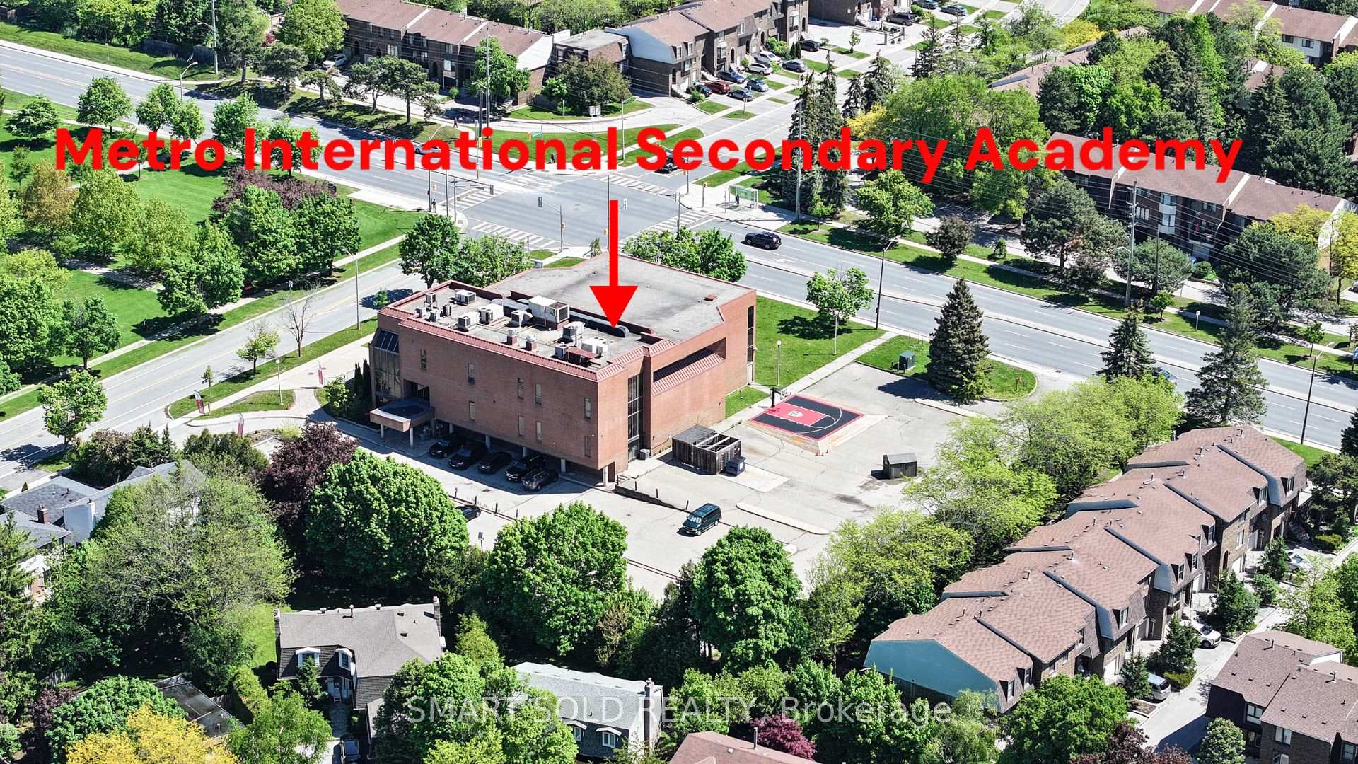 Photo 8 of 17 Woolsthorpe Crescent, Markham, German Mills — HOMEH