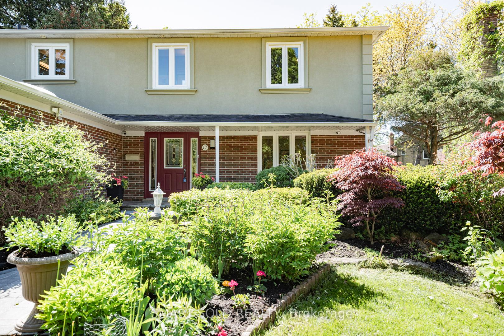 Photo 10 of 17 Woolsthorpe Crescent, Markham, German Mills — HOMEH