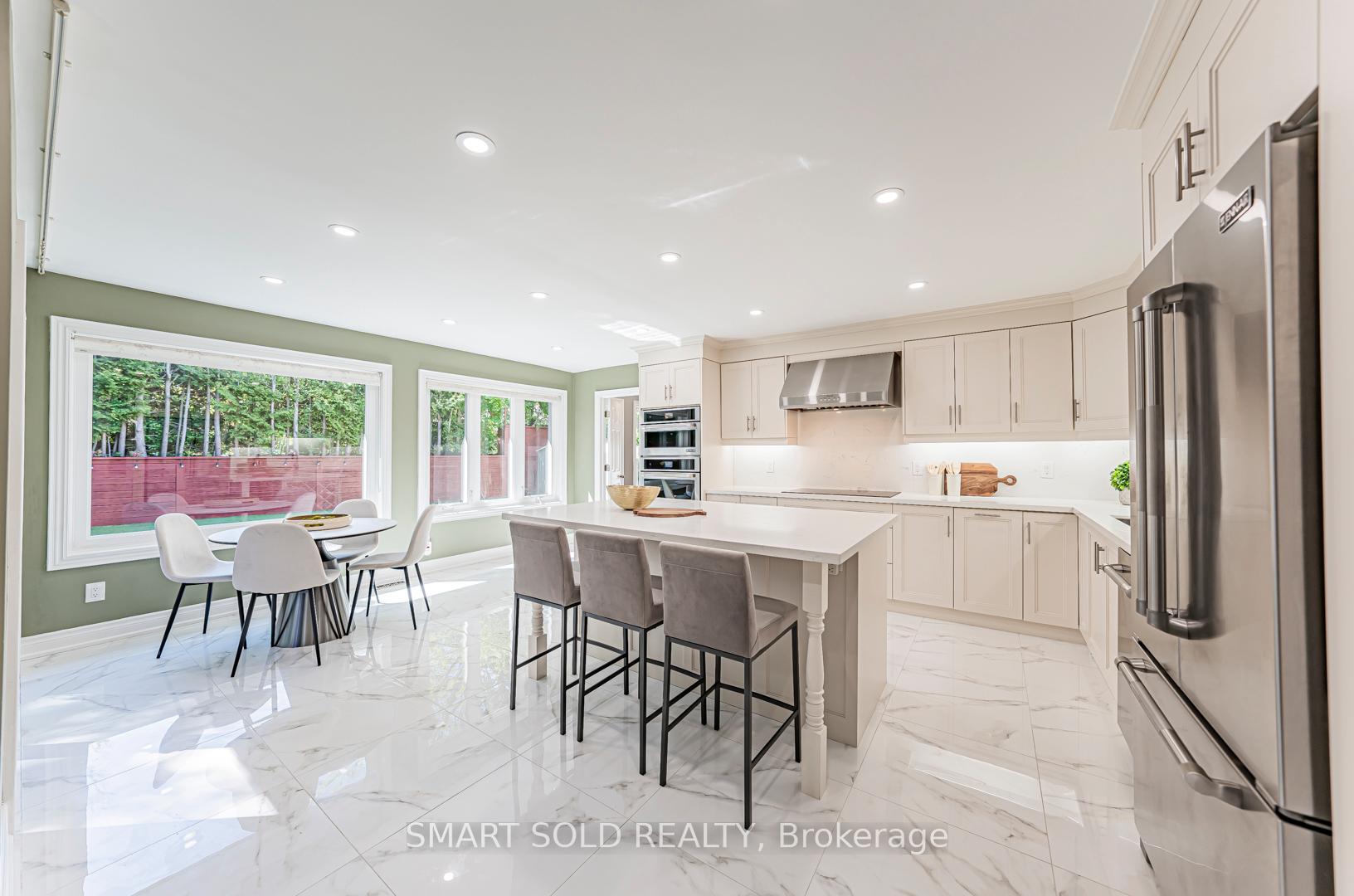 Photo 18 of 17 Woolsthorpe Crescent, Markham, German Mills — HOMEH