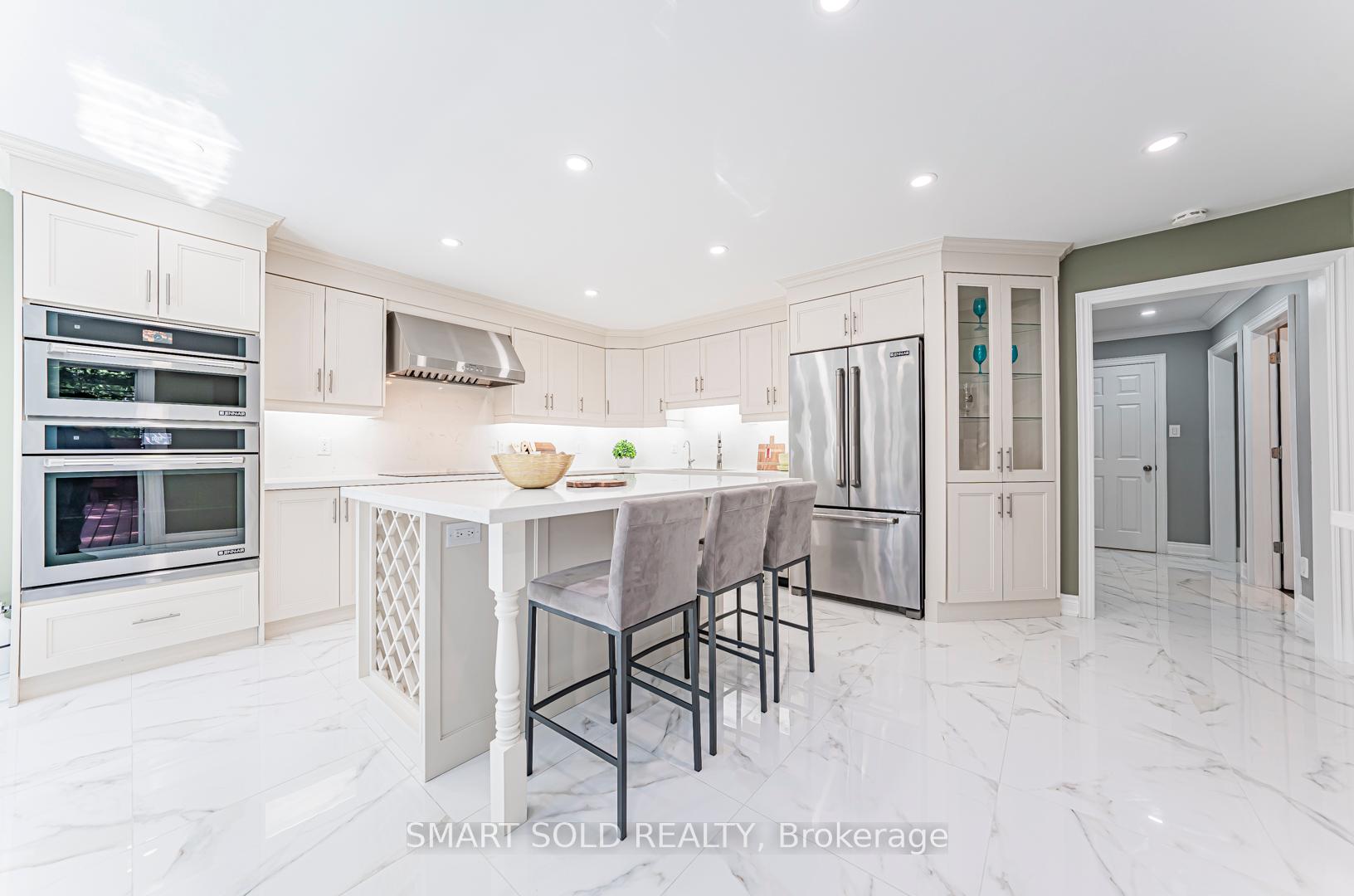 Photo 20 of 17 Woolsthorpe Crescent, Markham, German Mills — HOMEH
