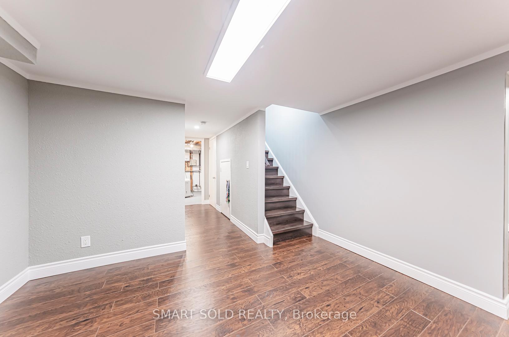 Photo 42 of 17 Woolsthorpe Crescent, Markham, German Mills — HOMEH