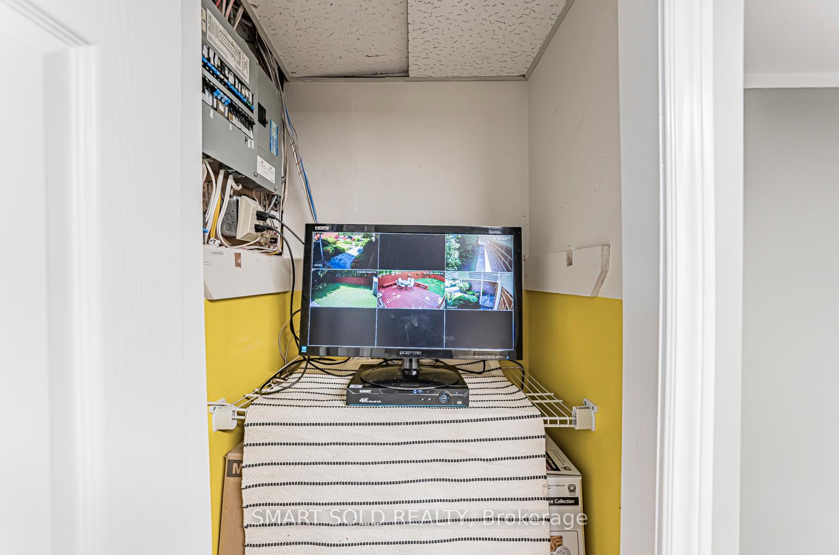 Photo 45 of 17 Woolsthorpe Crescent, Markham, German Mills — HOMEH