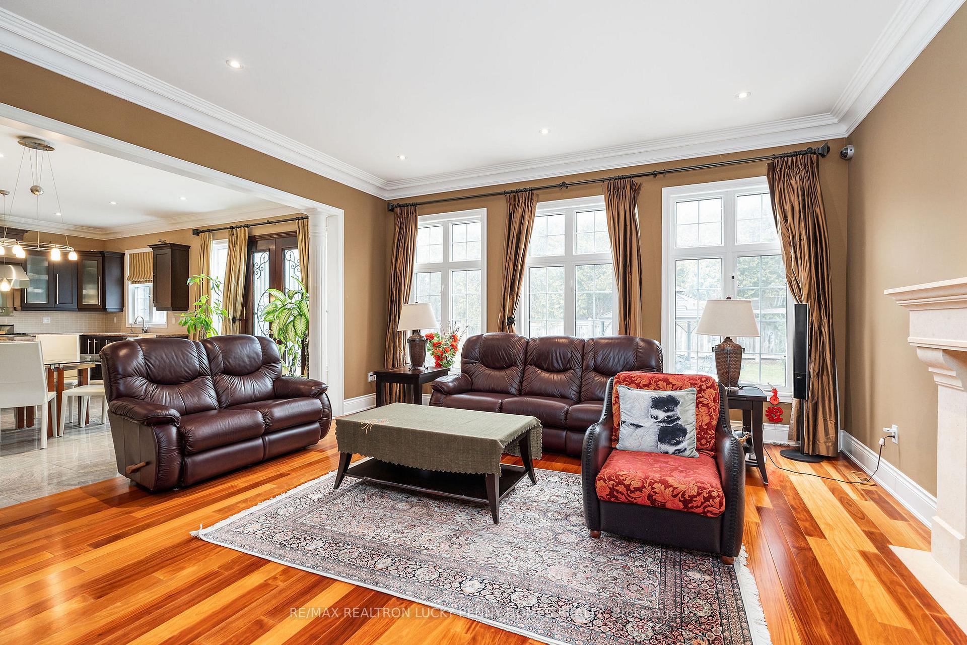 Photo 16 of 26 Heritage Woods Manor, Markham, Devil's Elbow — HOMEH