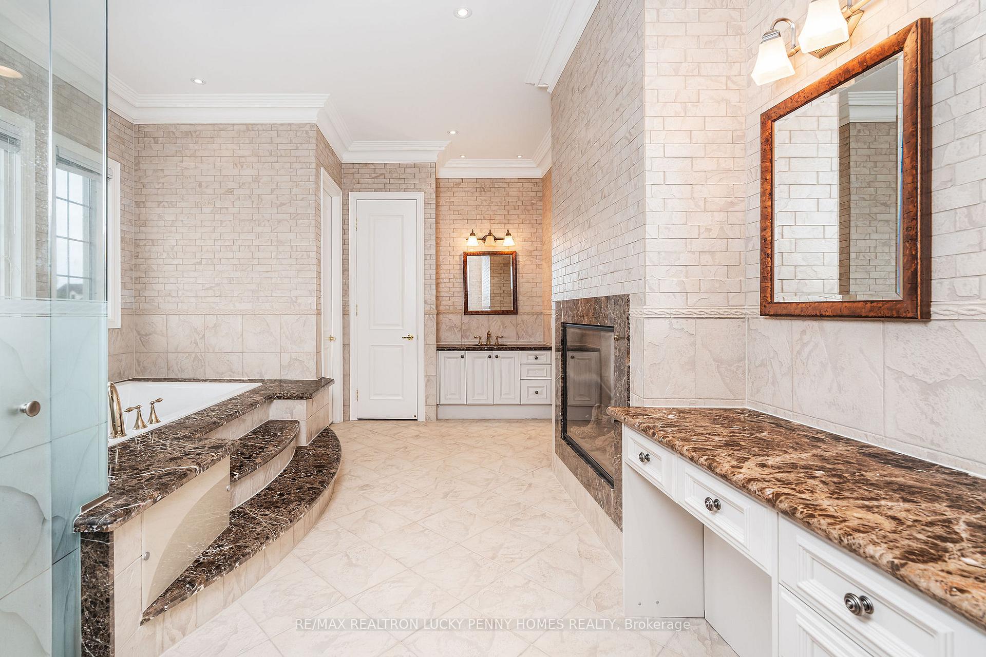 Photo 25 of 26 Heritage Woods Manor, Markham, Devil's Elbow — HOMEH