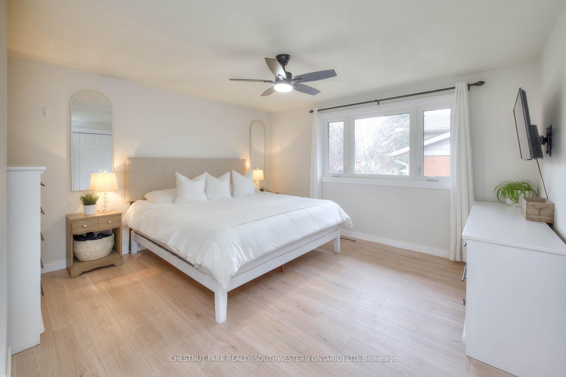 Photo 19 of 482 Franklin Street N, Kitchener — HOMEH