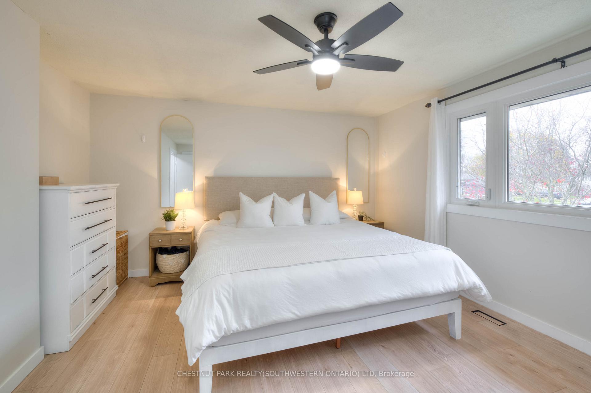 Photo 20 of 482 Franklin Street N, Kitchener — HOMEH