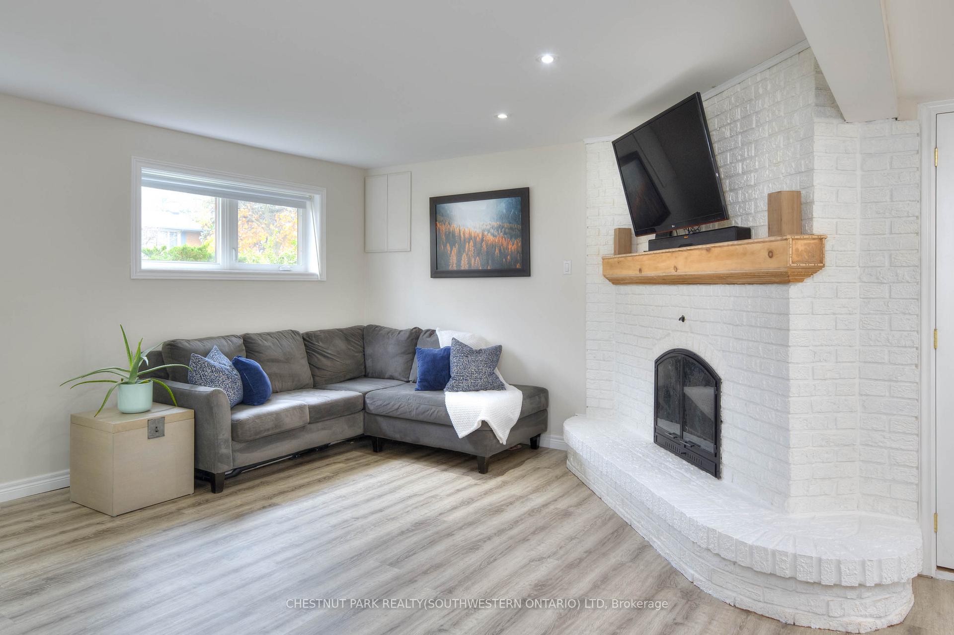 Photo 28 of 482 Franklin Street N, Kitchener — HOMEH