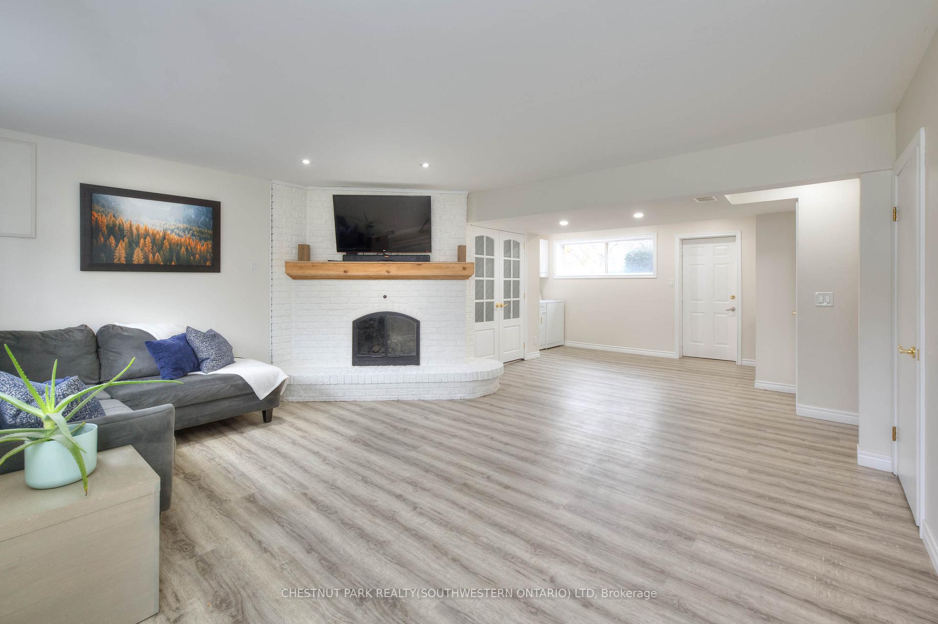 Photo 31 of 482 Franklin Street N, Kitchener — HOMEH