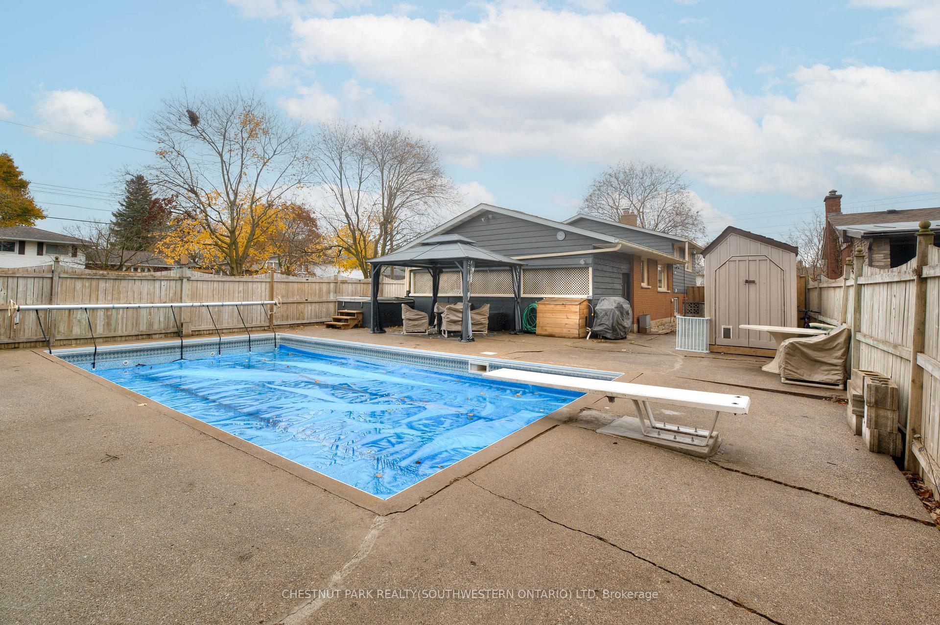 Photo 39 of 482 Franklin Street N, Kitchener — HOMEH