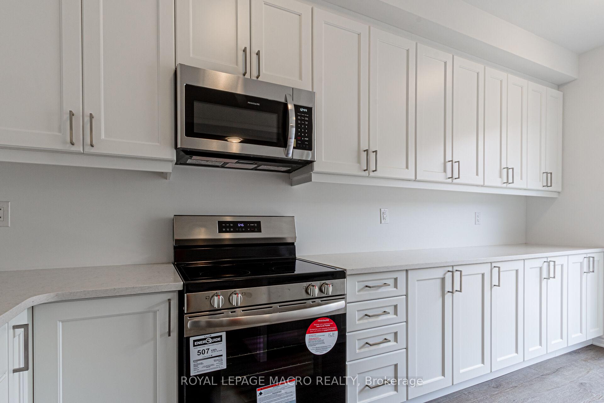 Photo 16 of 1832 Thames Circle, Milton, Bowes — HOMEH