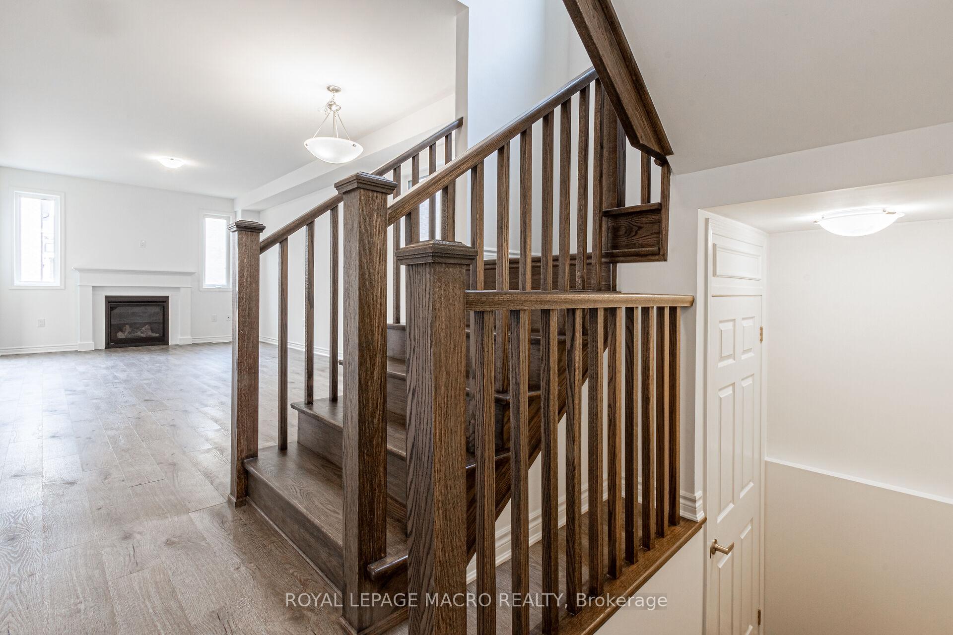 Photo 21 of 1832 Thames Circle, Milton, Bowes — HOMEH