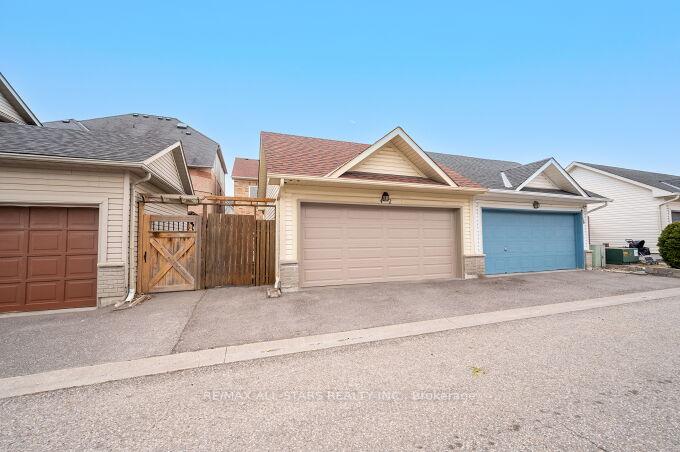 Photo 25 of 42 Glendennan Avenue, Markham, Cornell — HOMEH