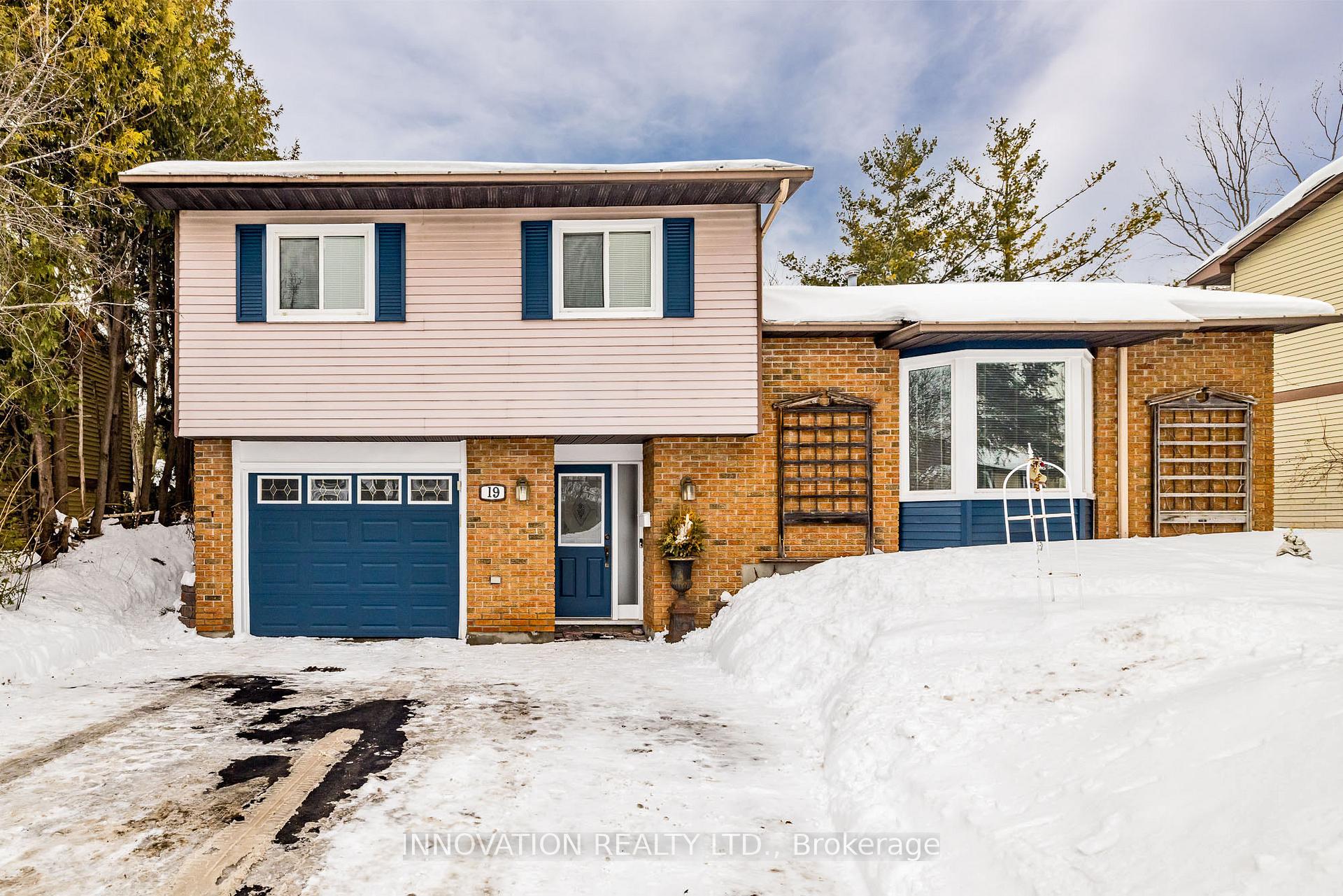 Photo 1 of 19 Scharf Lane, Ottawa, Kanata - Glencairn/Hazeldean — HOMEH