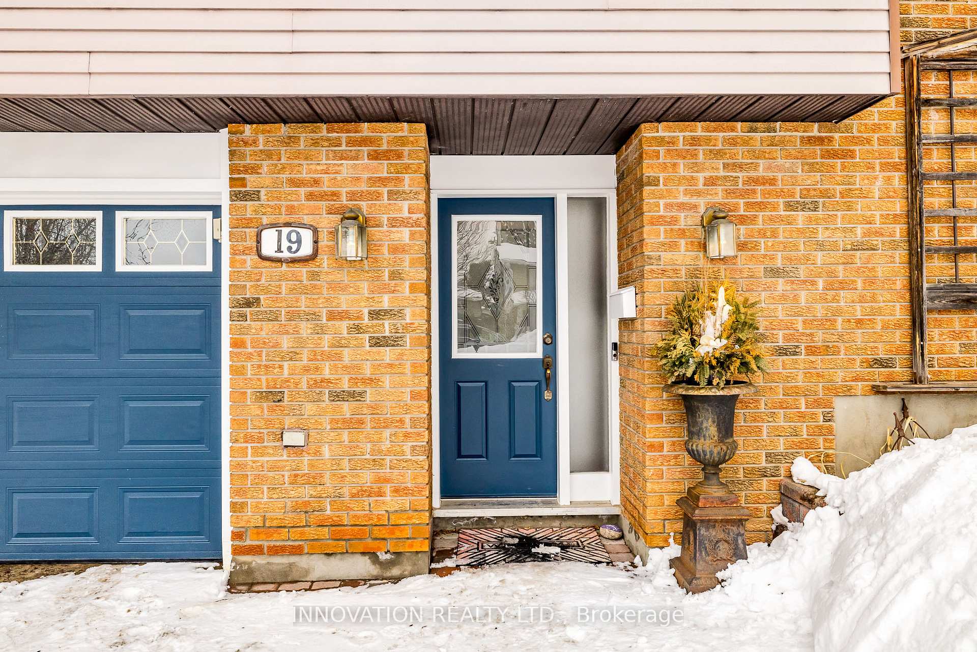 Photo 4 of 19 Scharf Lane, Ottawa, Kanata - Glencairn/Hazeldean — HOMEH