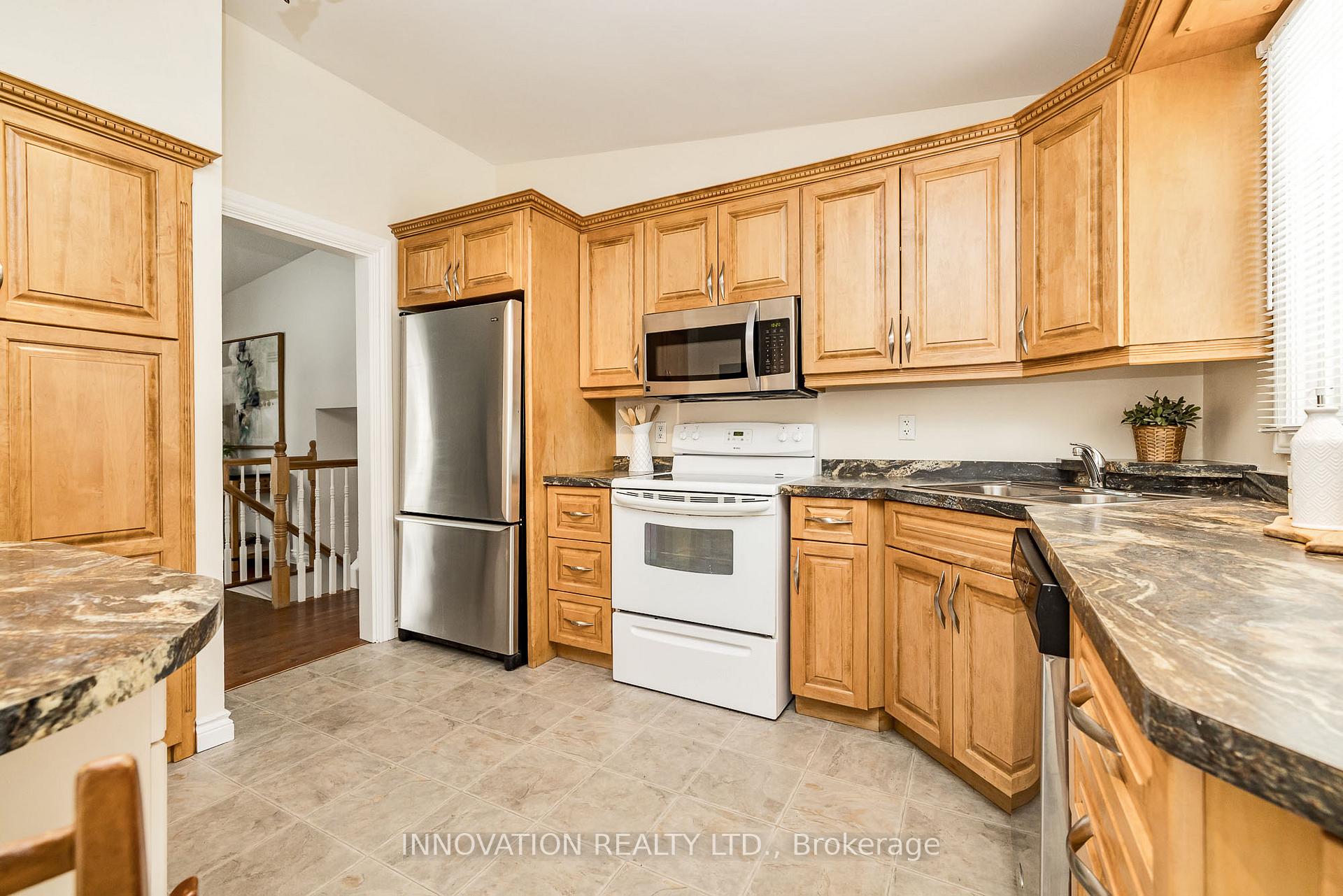 Photo 14 of 19 Scharf Lane, Ottawa, Kanata - Glencairn/Hazeldean — HOMEH
