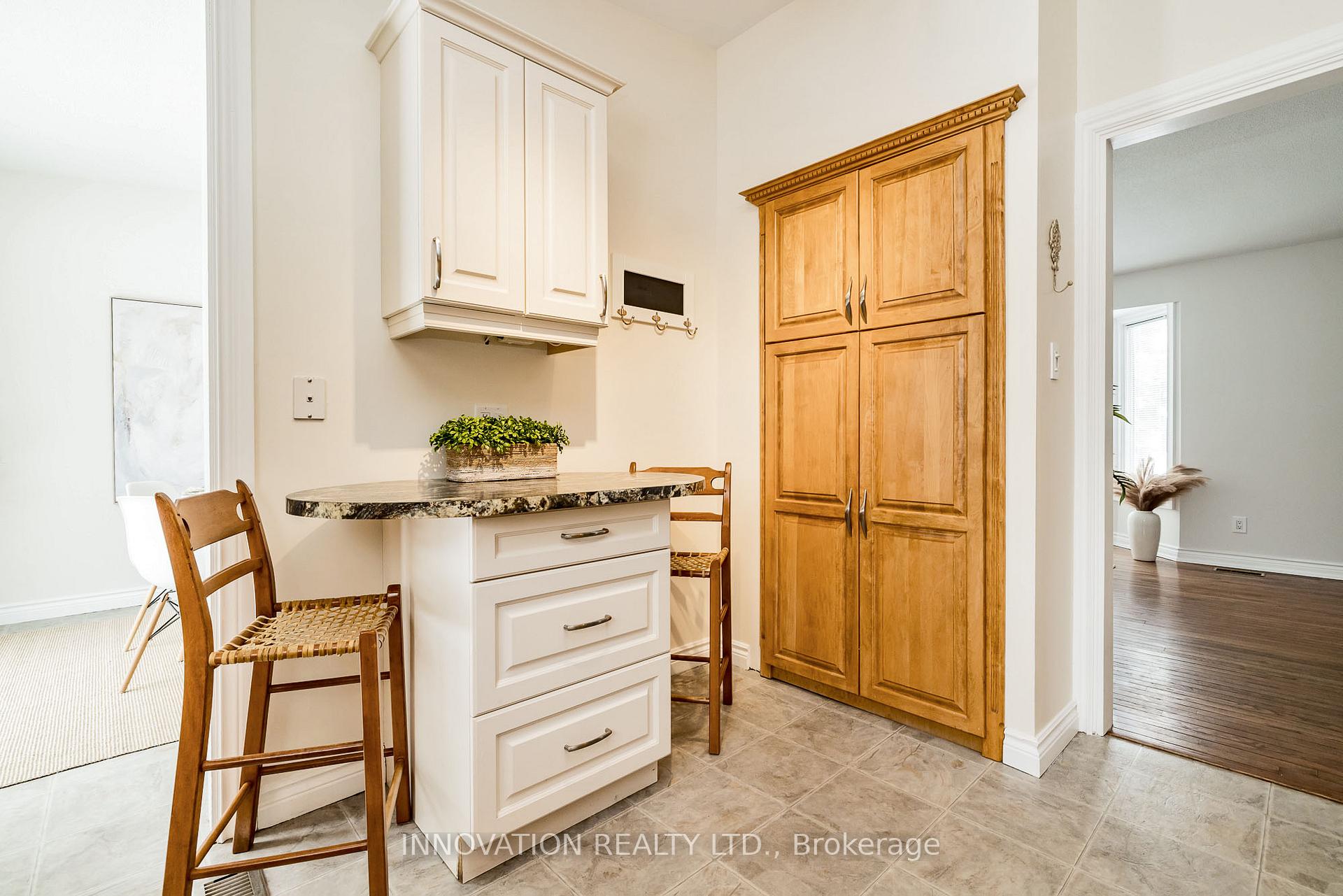 Photo 17 of 19 Scharf Lane, Ottawa, Kanata - Glencairn/Hazeldean — HOMEH