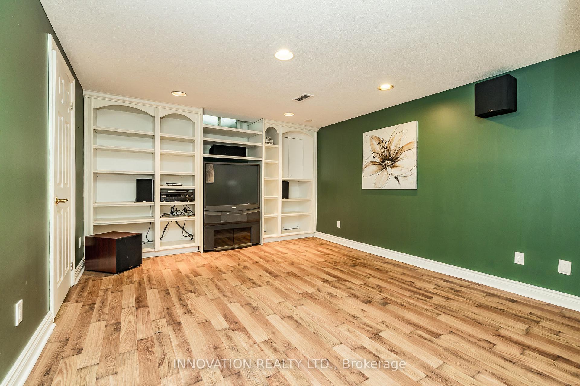 Photo 29 of 19 Scharf Lane, Ottawa, Kanata - Glencairn/Hazeldean — HOMEH