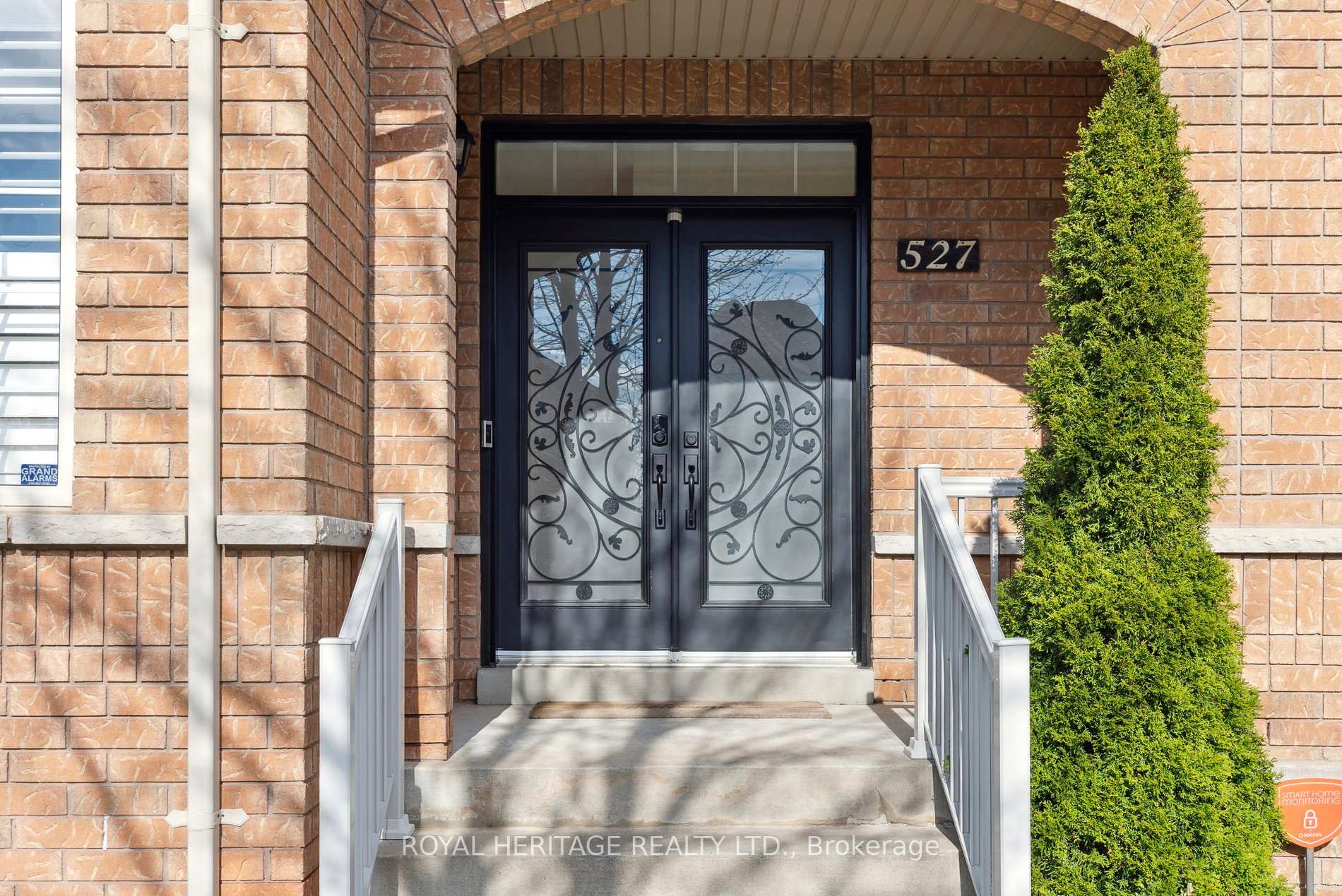 Photo 5 of 527 Country Glen Road, Markham, Cornell — HOMEH