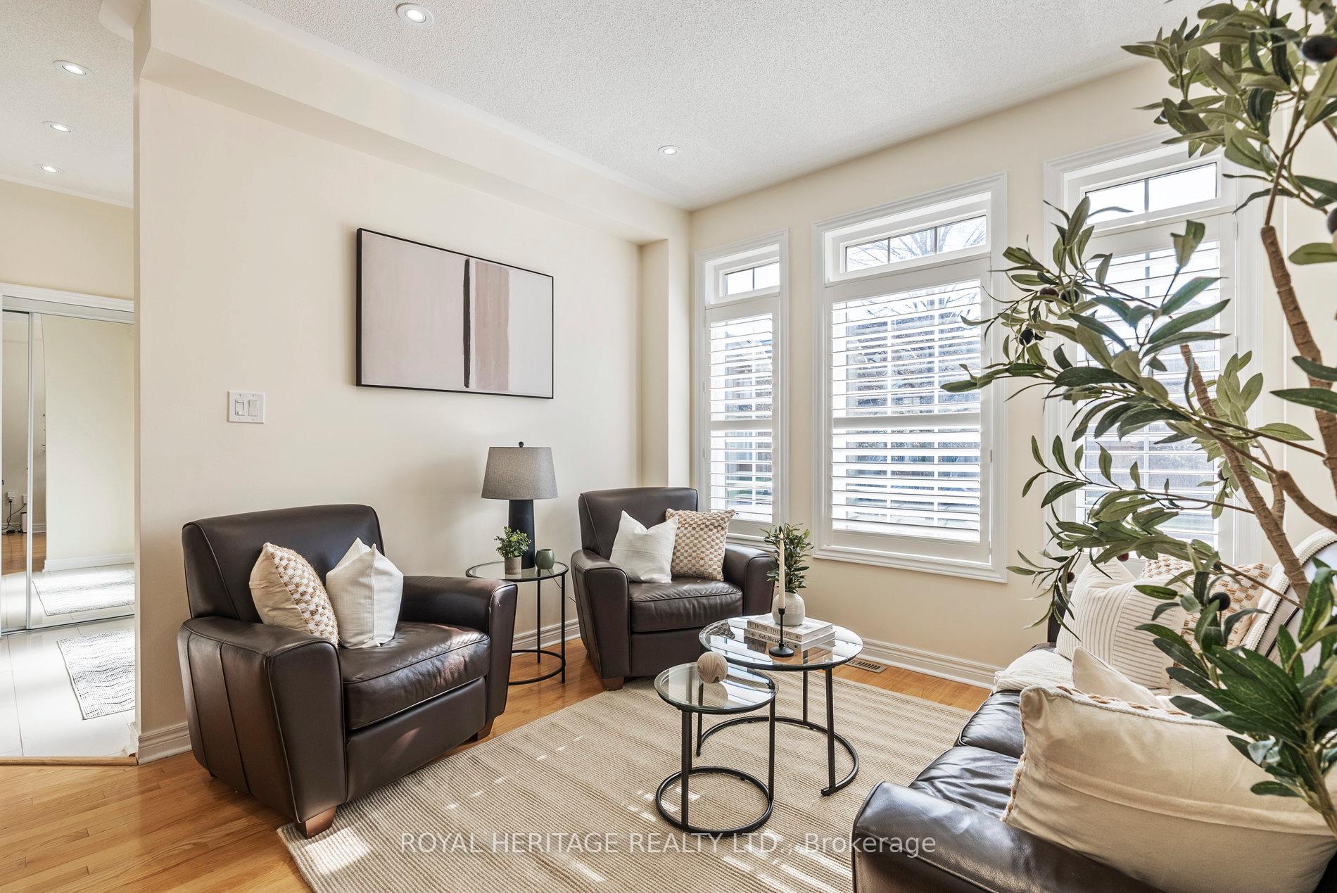 Photo 9 of 527 Country Glen Road, Markham, Cornell — HOMEH