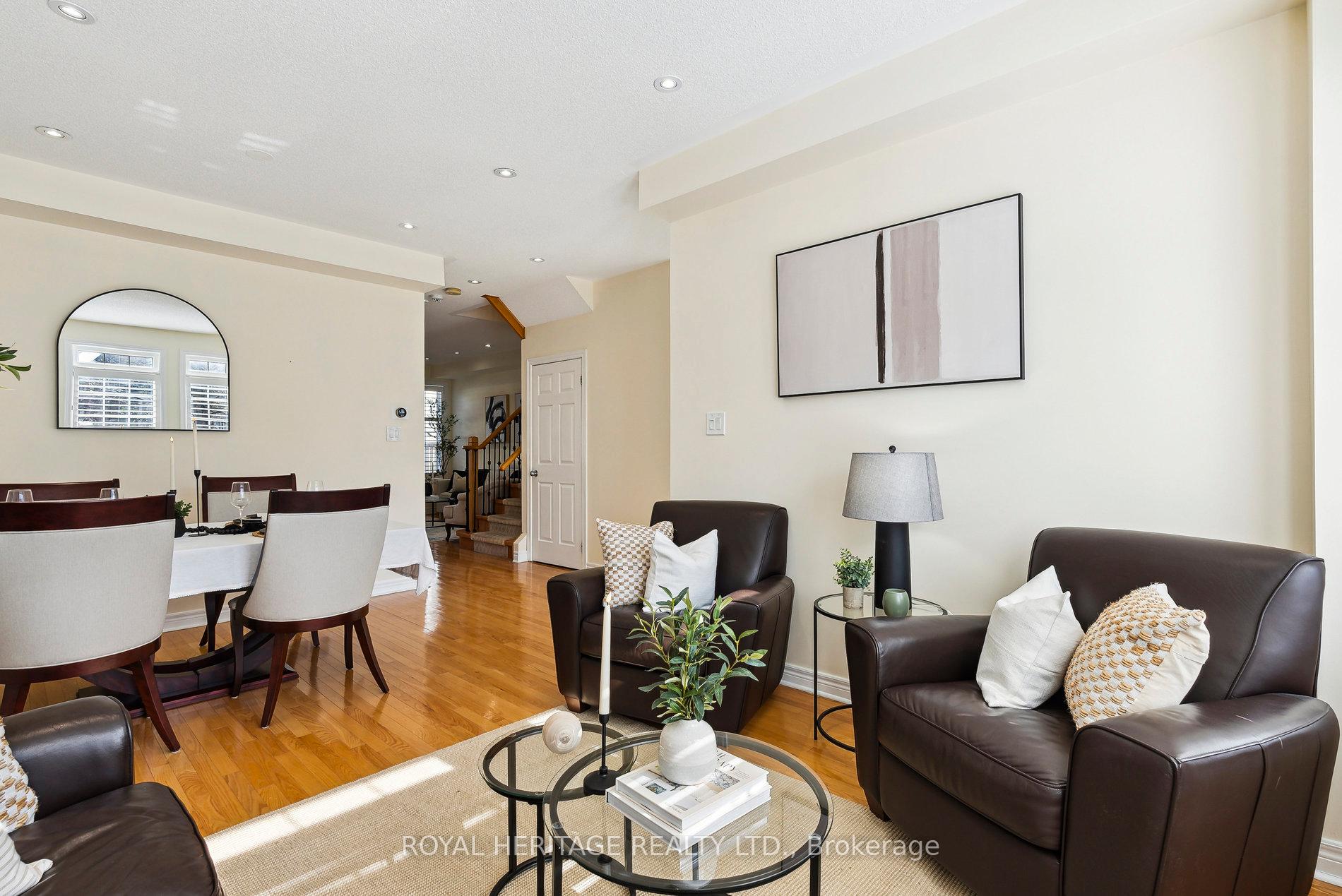 Photo 10 of 527 Country Glen Road, Markham, Cornell — HOMEH