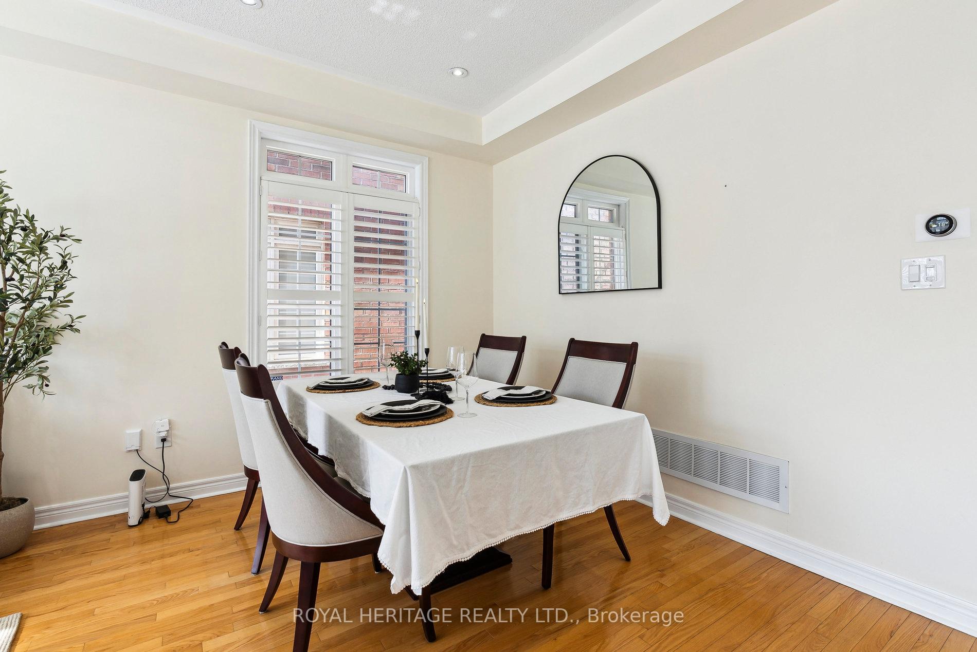 Photo 12 of 527 Country Glen Road, Markham, Cornell — HOMEH