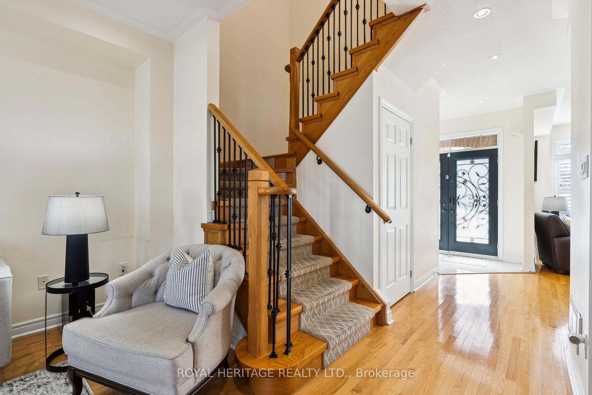 Photo 15 of 527 Country Glen Road, Markham, Cornell — HOMEH