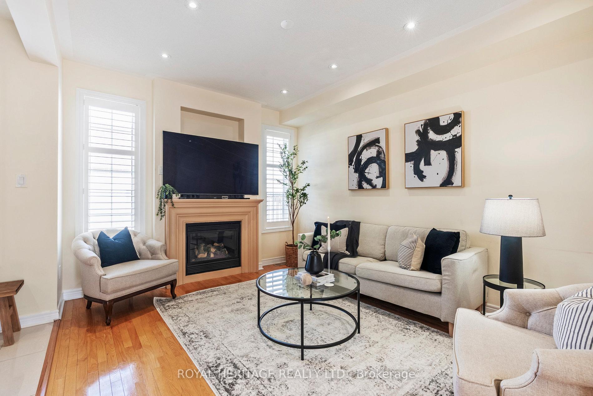 Photo 16 of 527 Country Glen Road, Markham, Cornell — HOMEH