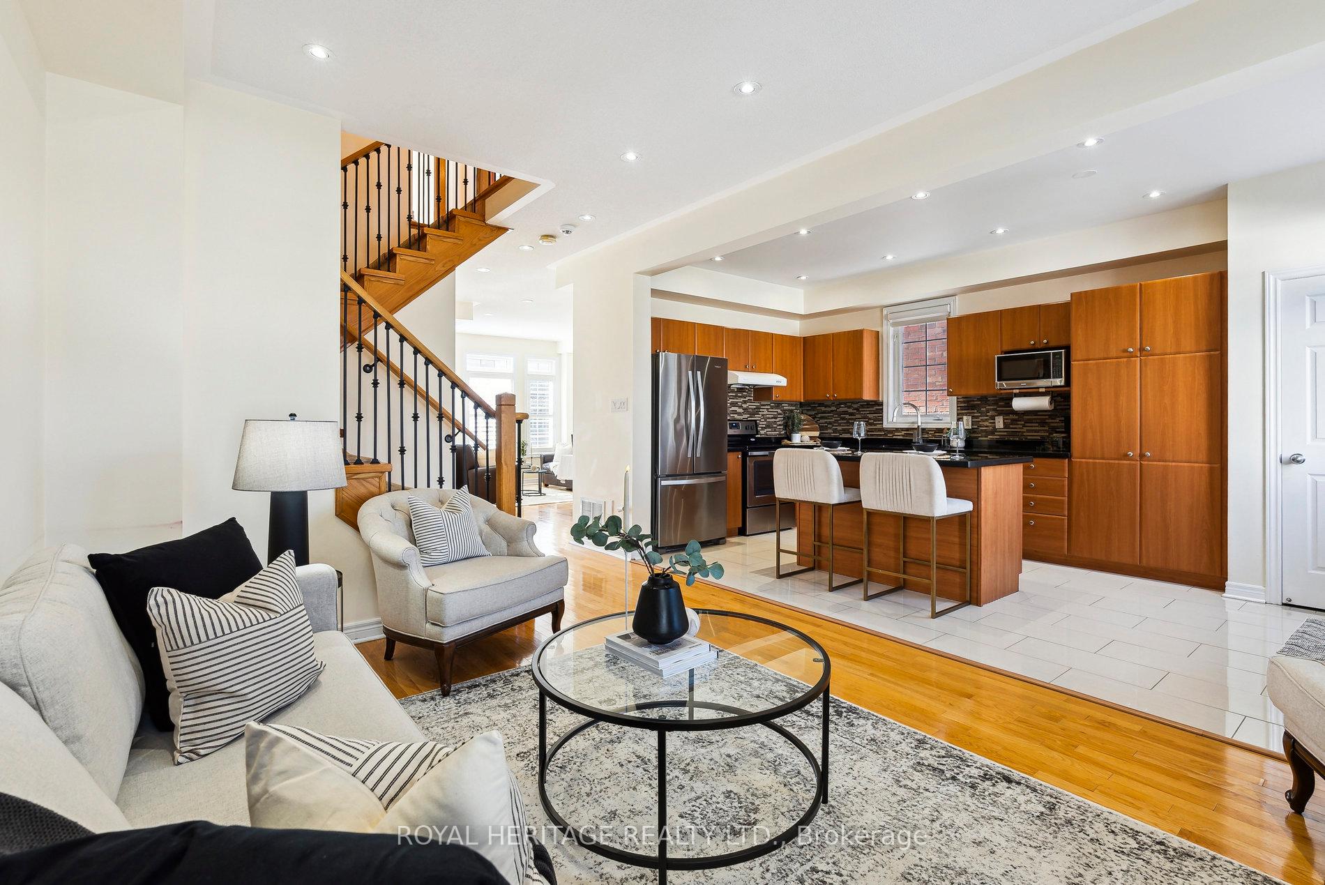 Photo 17 of 527 Country Glen Road, Markham, Cornell — HOMEH