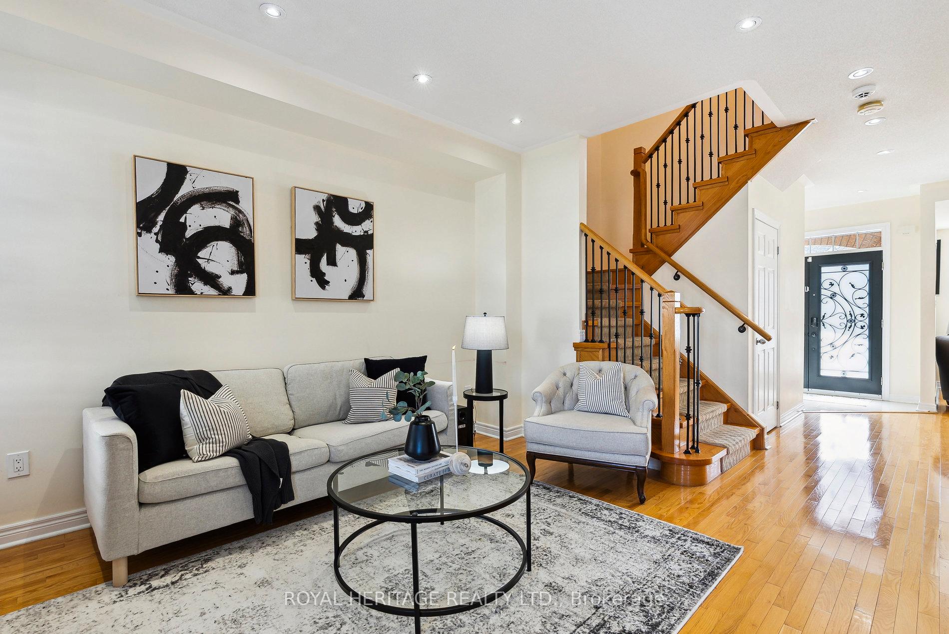 Photo 18 of 527 Country Glen Road, Markham, Cornell — HOMEH