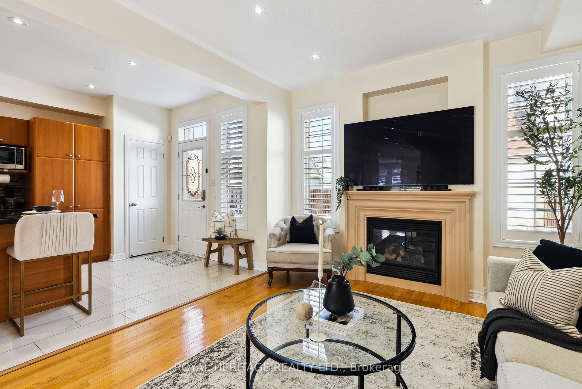 Photo 19 of 527 Country Glen Road, Markham, Cornell — HOMEH