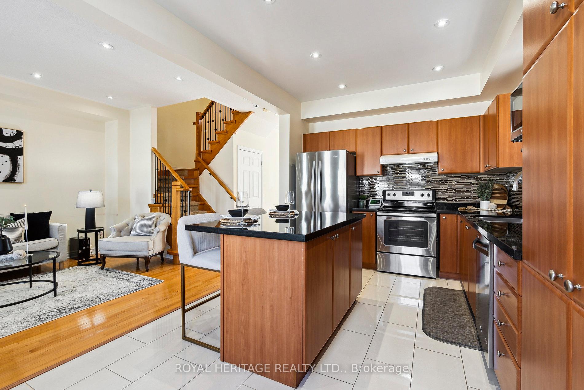 Photo 22 of 527 Country Glen Road, Markham, Cornell — HOMEH