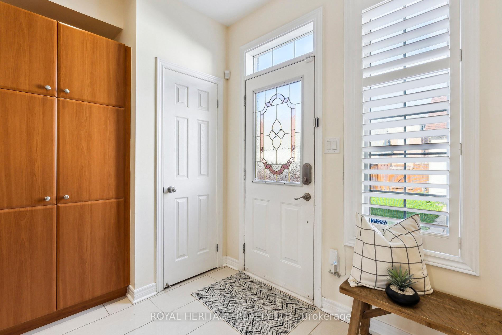 Photo 24 of 527 Country Glen Road, Markham, Cornell — HOMEH
