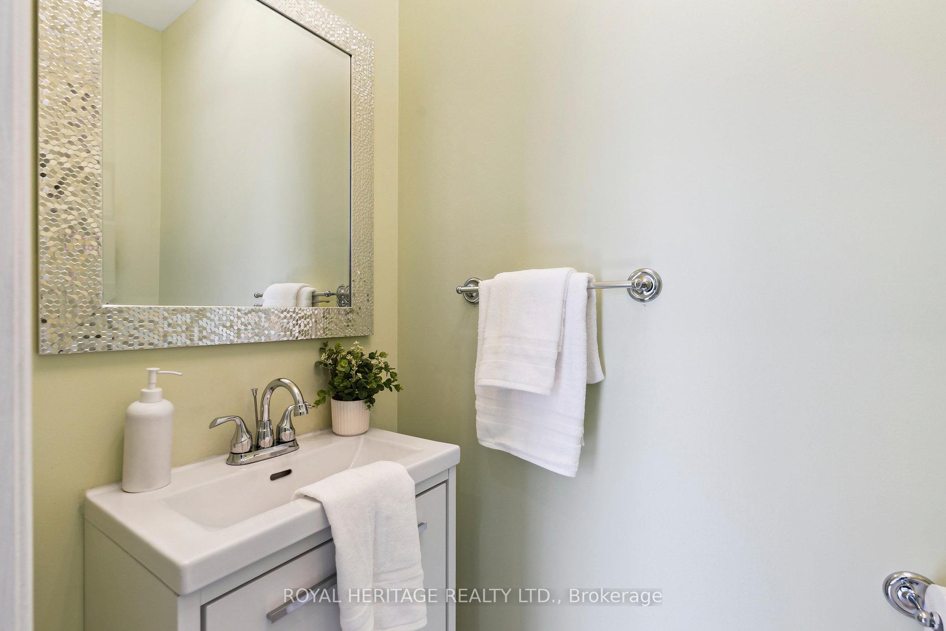 Photo 25 of 527 Country Glen Road, Markham, Cornell — HOMEH