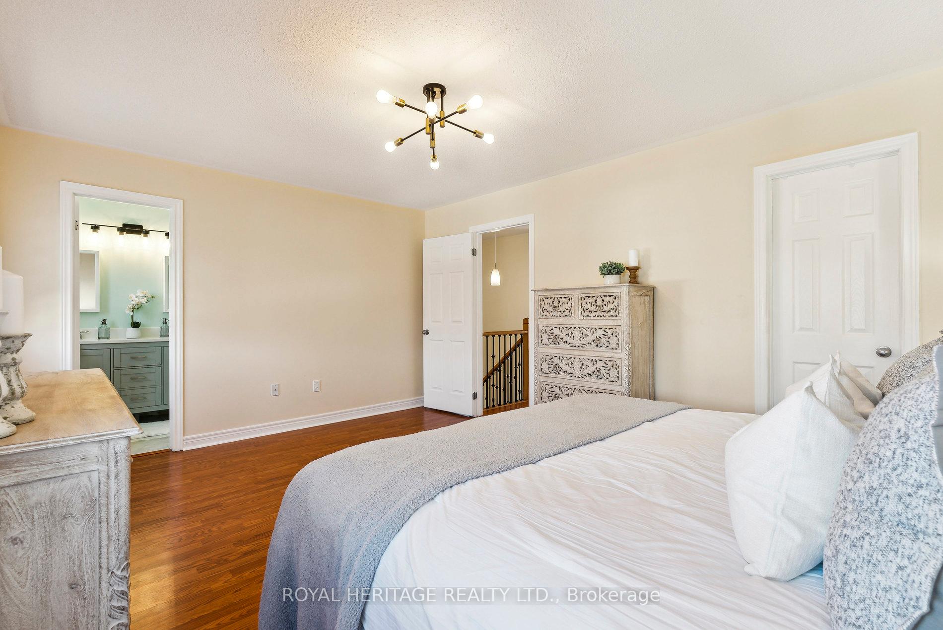 Photo 31 of 527 Country Glen Road, Markham, Cornell — HOMEH