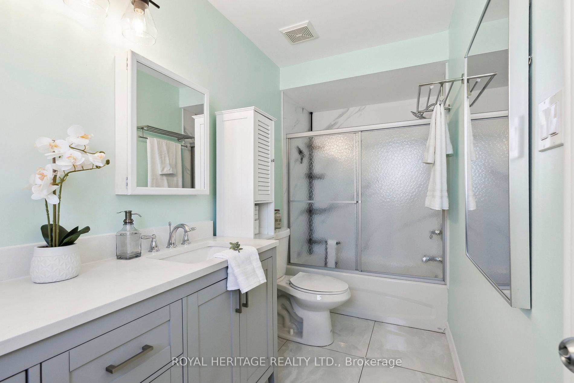 Photo 33 of 527 Country Glen Road, Markham, Cornell — HOMEH