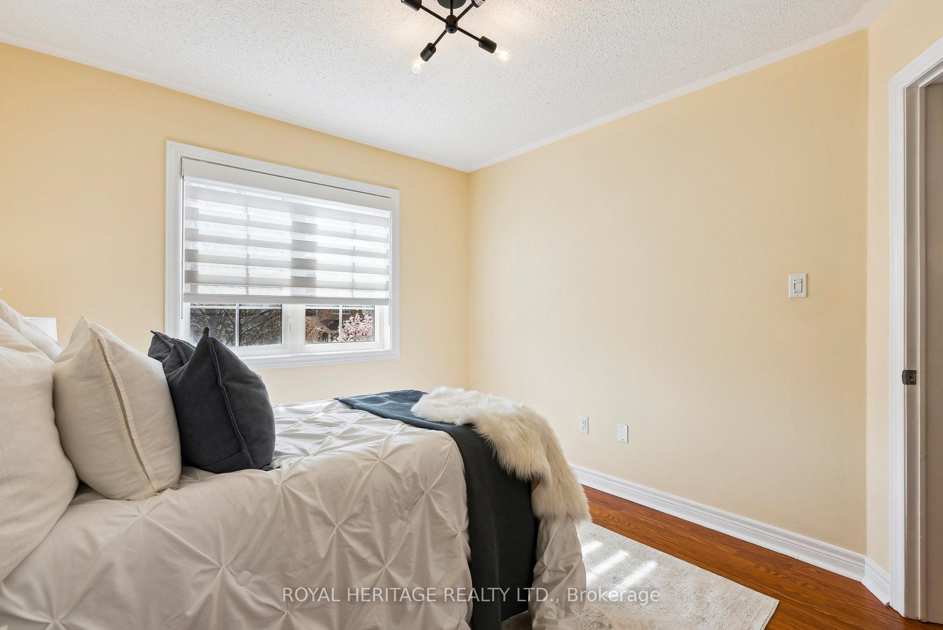 Photo 36 of 527 Country Glen Road, Markham, Cornell — HOMEH