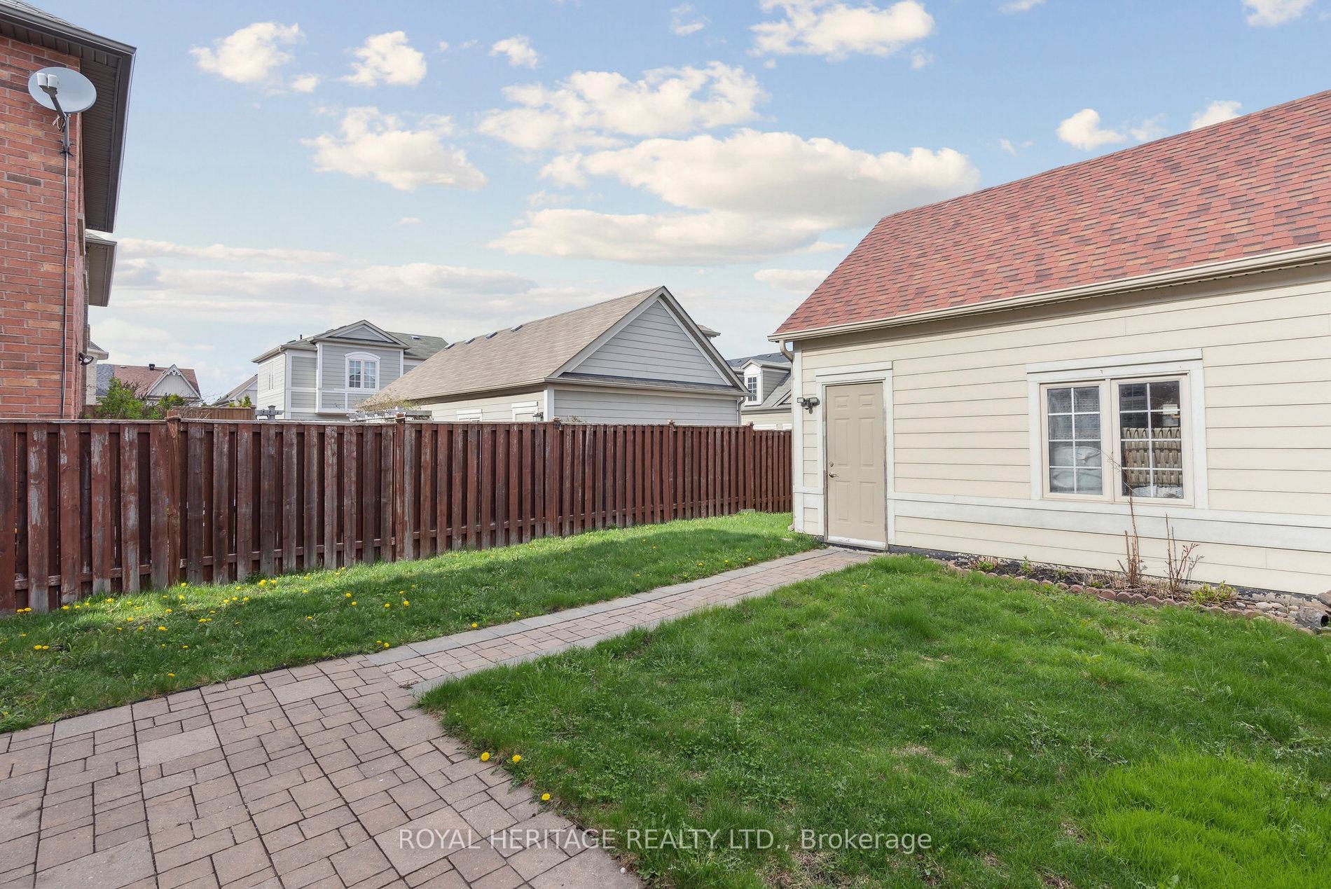 Photo 43 of 527 Country Glen Road, Markham, Cornell — HOMEH