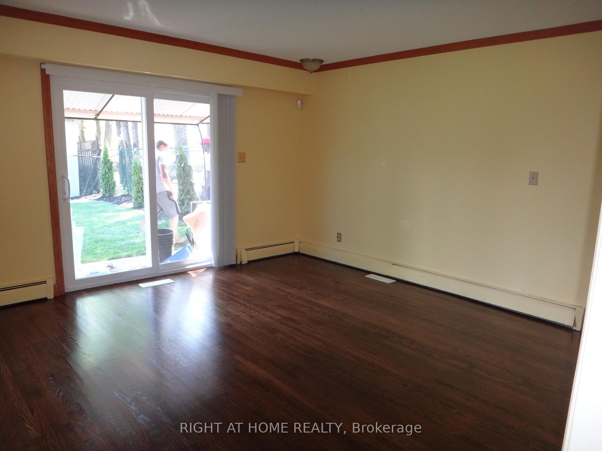 Photo 3 of Unit A, 640 Concession Street, Hamilton, Eastmount — HOMEH